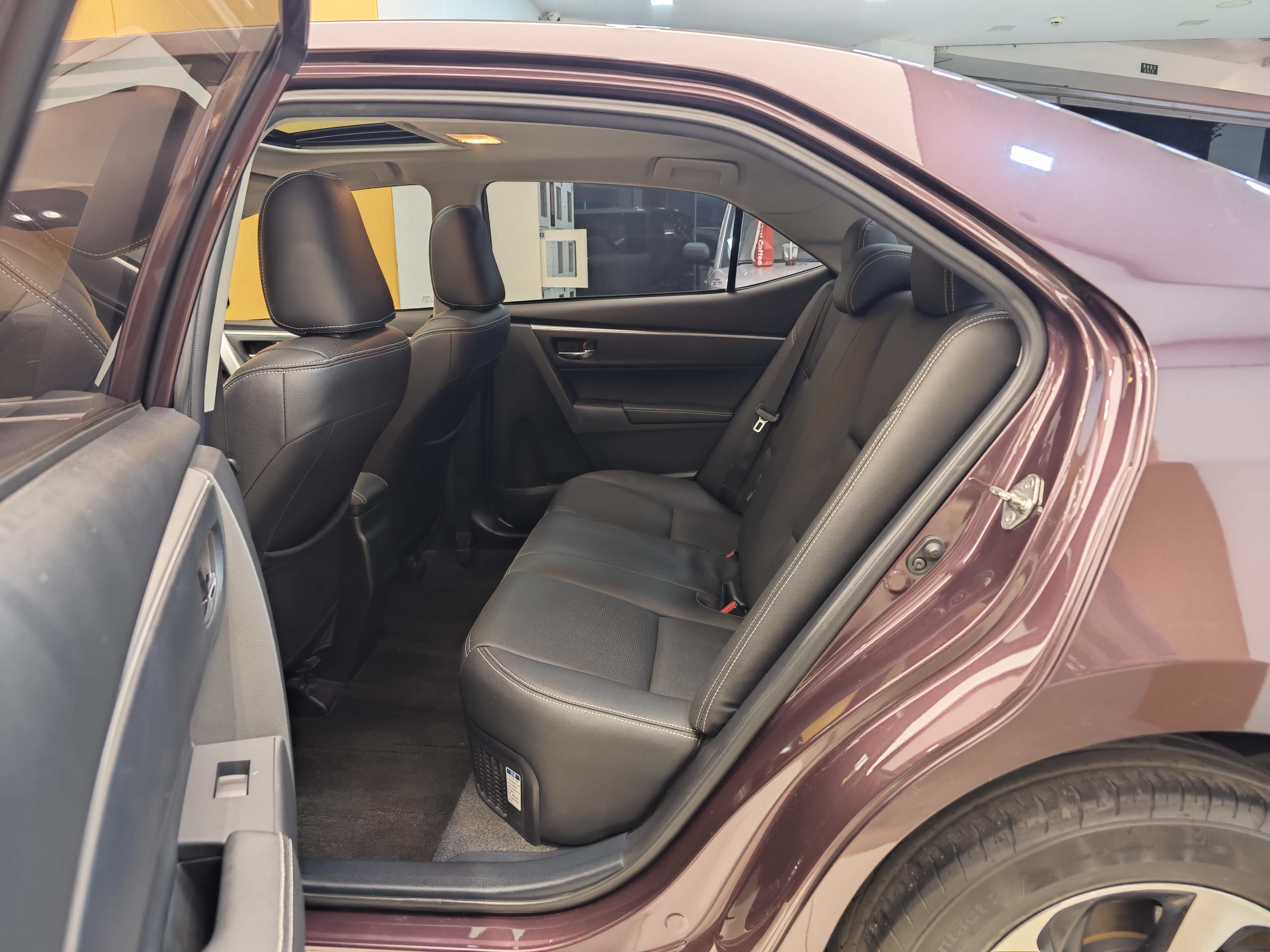 2018 #22 2018 car image #22