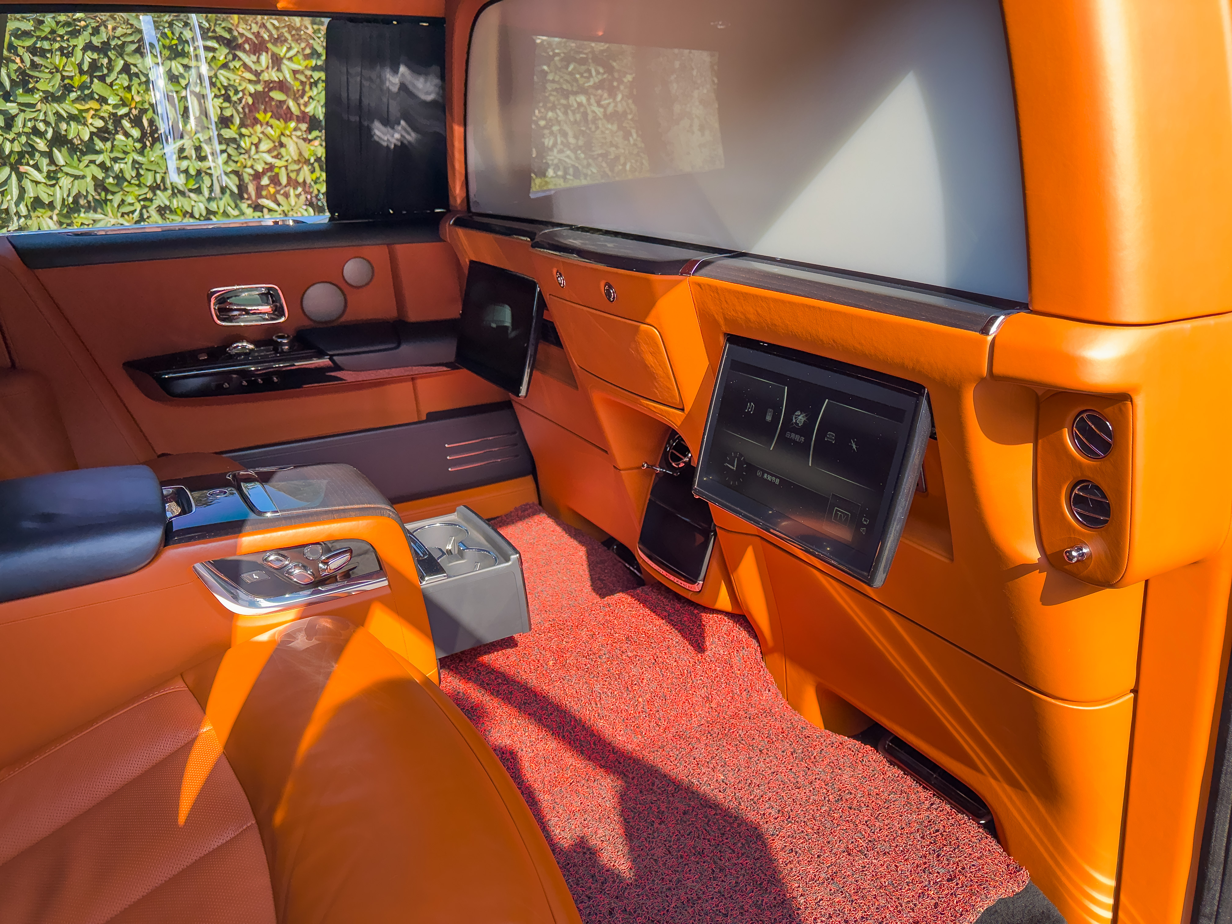 Volkswagen Phantom 2020 car image #22