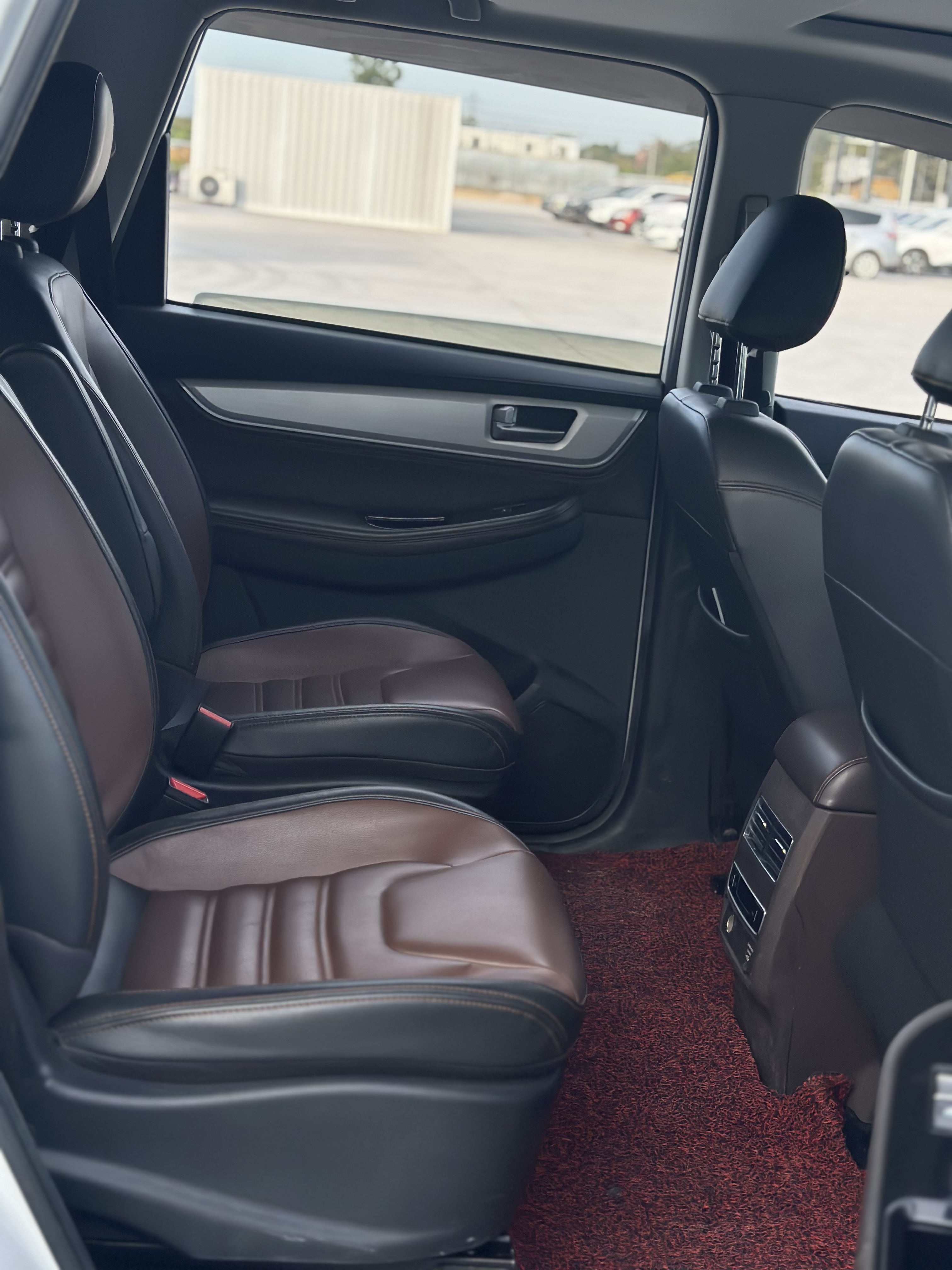 Forthing SX6 2019 car image #22