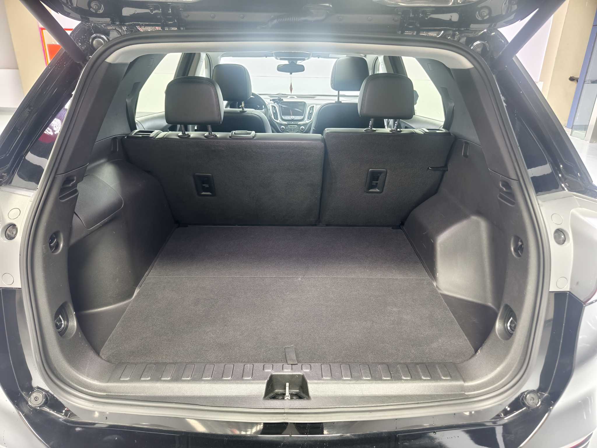 Chevrolet Equinox 2018 immagine di auto #22