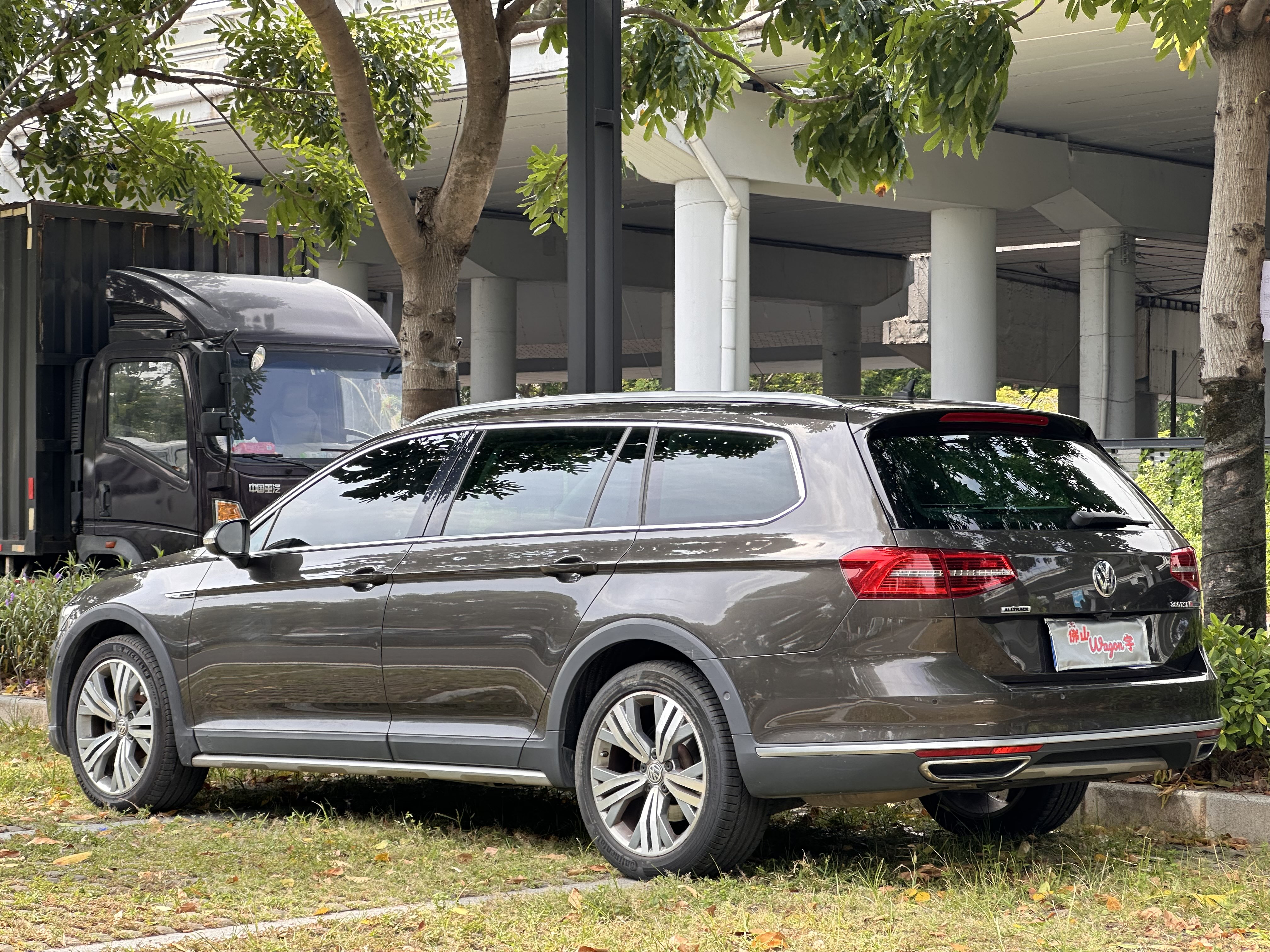 Volkswagen Passat Variant 2018 immagine di auto #22