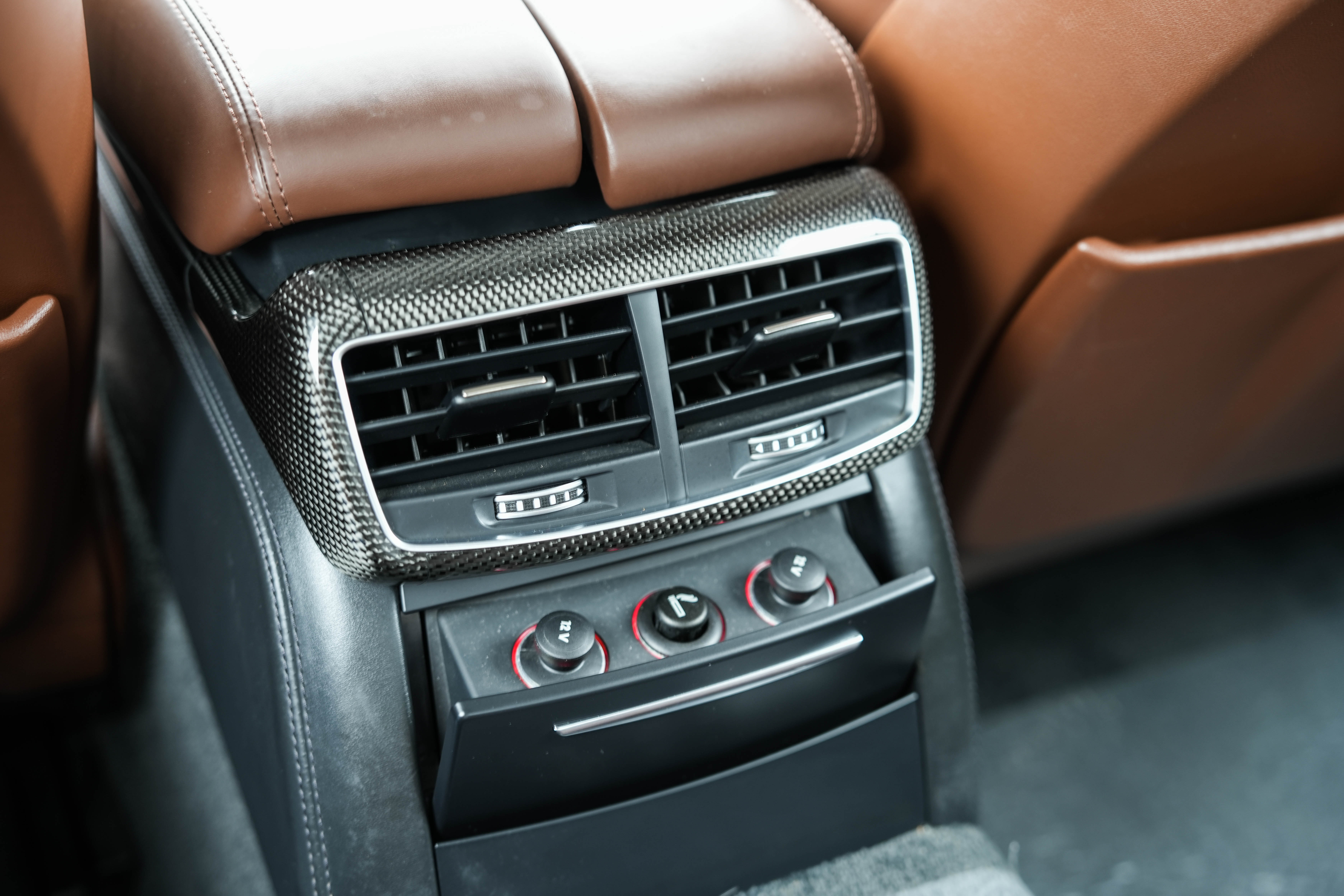 Audi S8 2017 car image #22