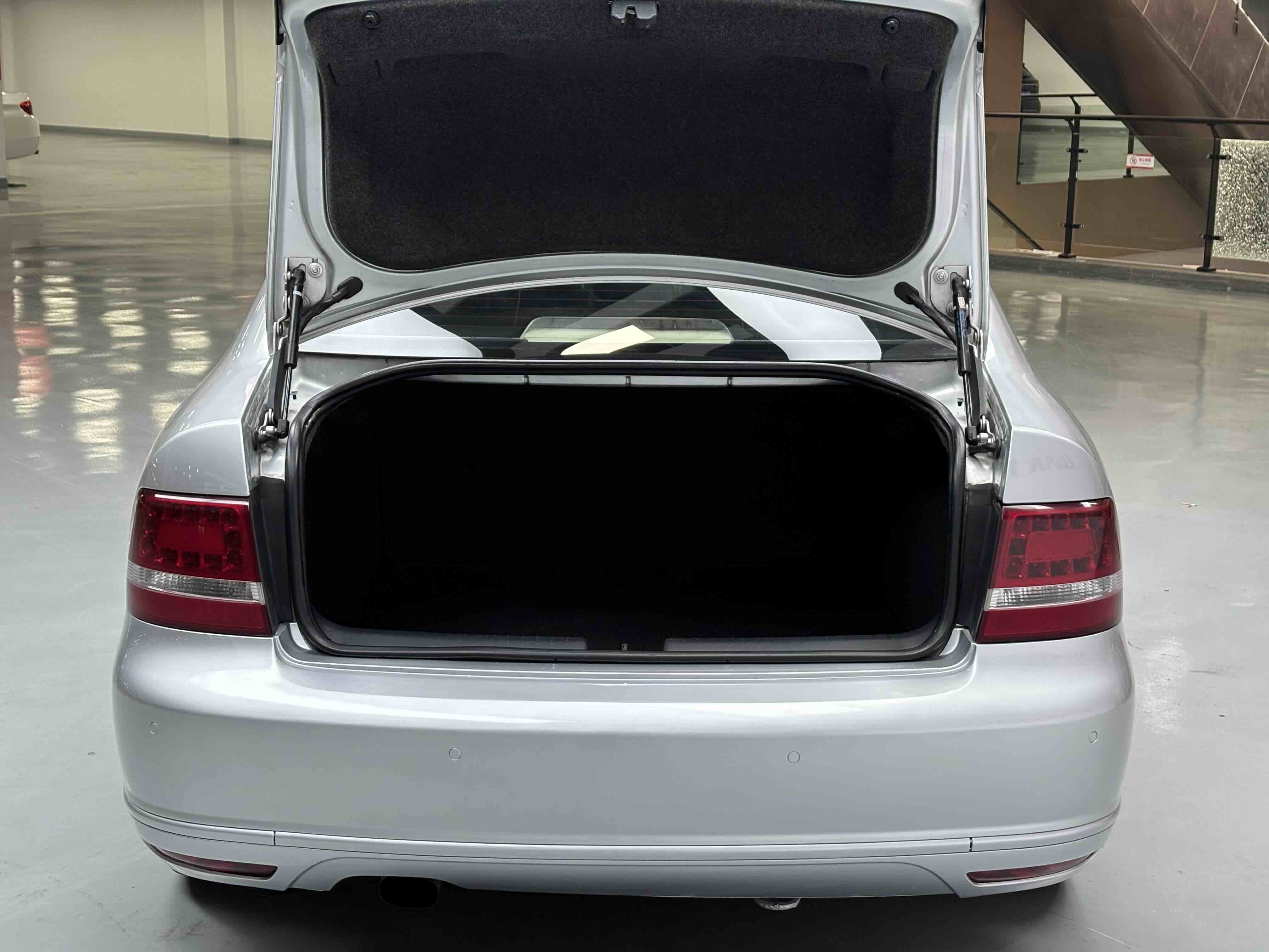 Volkswagen Passat Lingyu 2009 car image #22