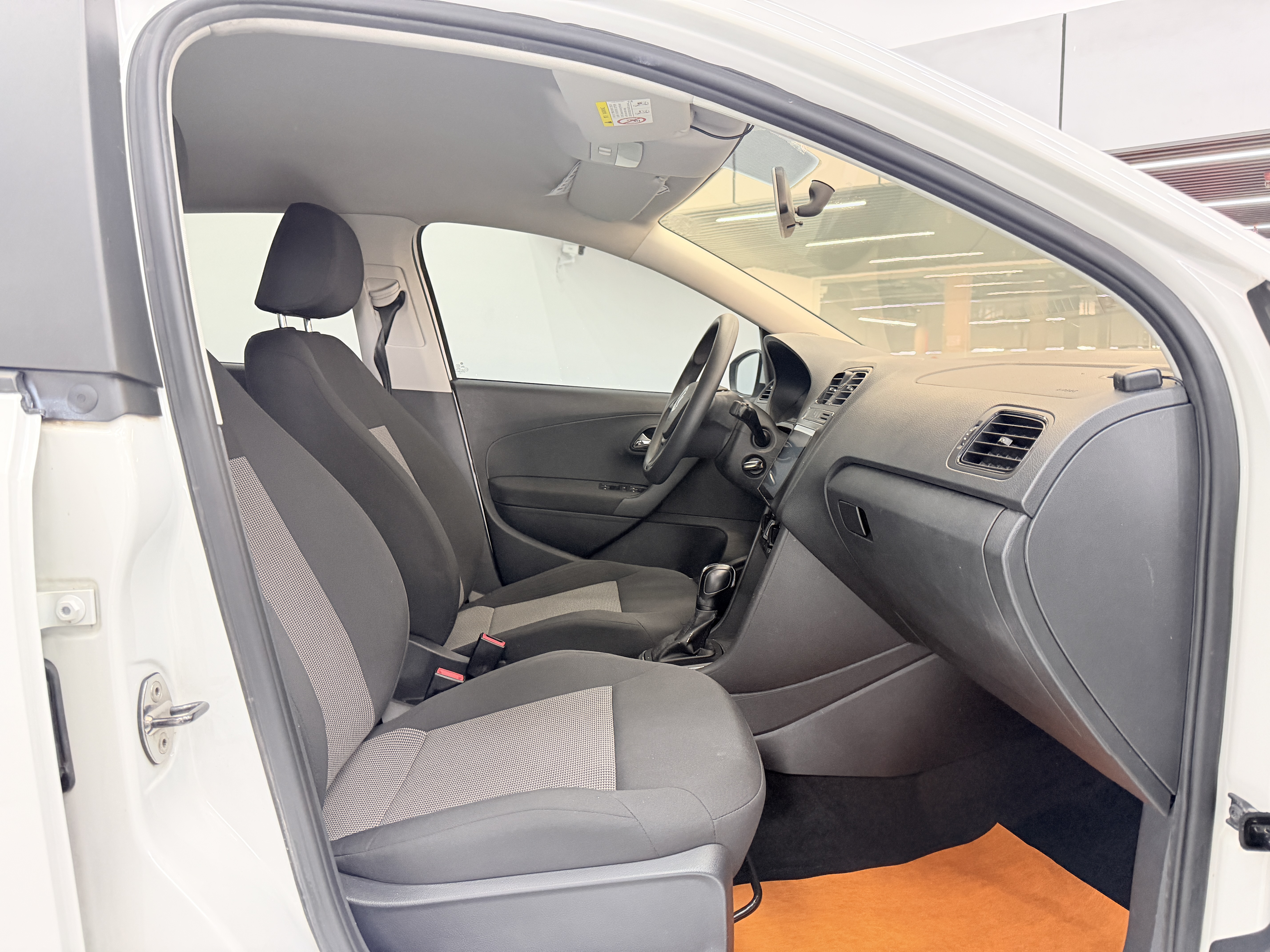 Polo 2018 immagine di auto #22