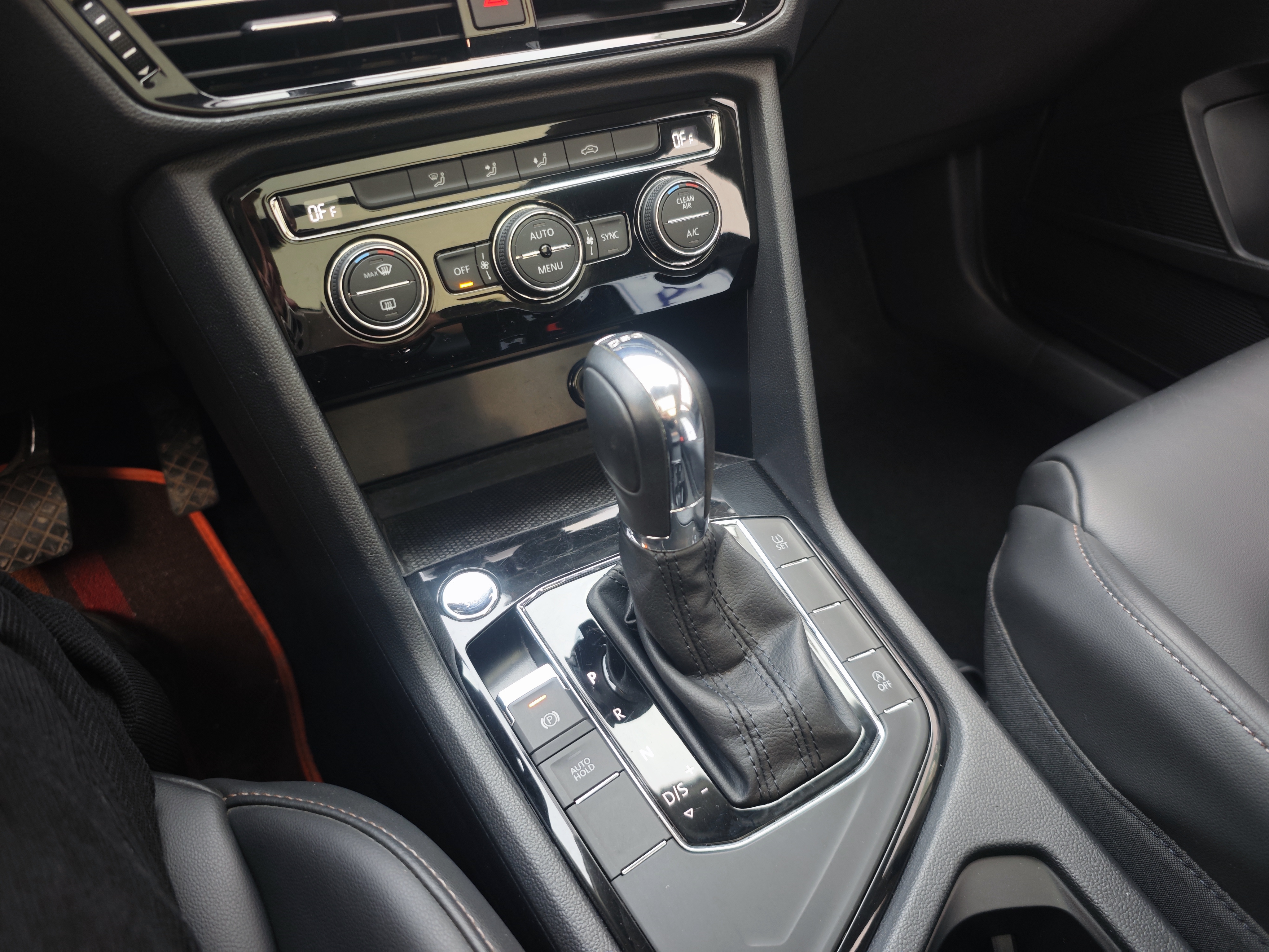 Volkswagen Tharu 2019 car image #22