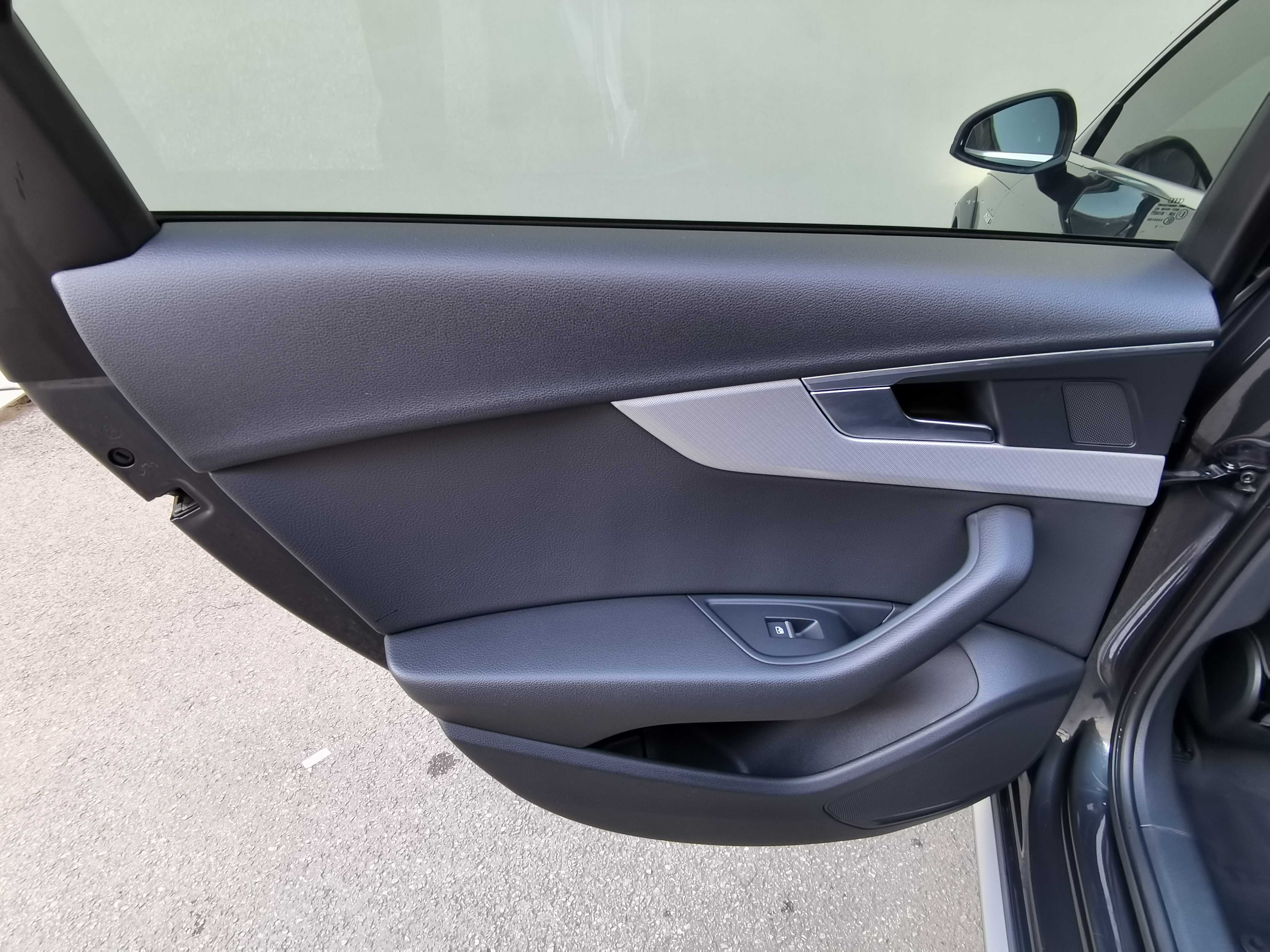 Audi A4 (Imported) 2019 #22 Audi A4 (Imported) 2019 car image #22