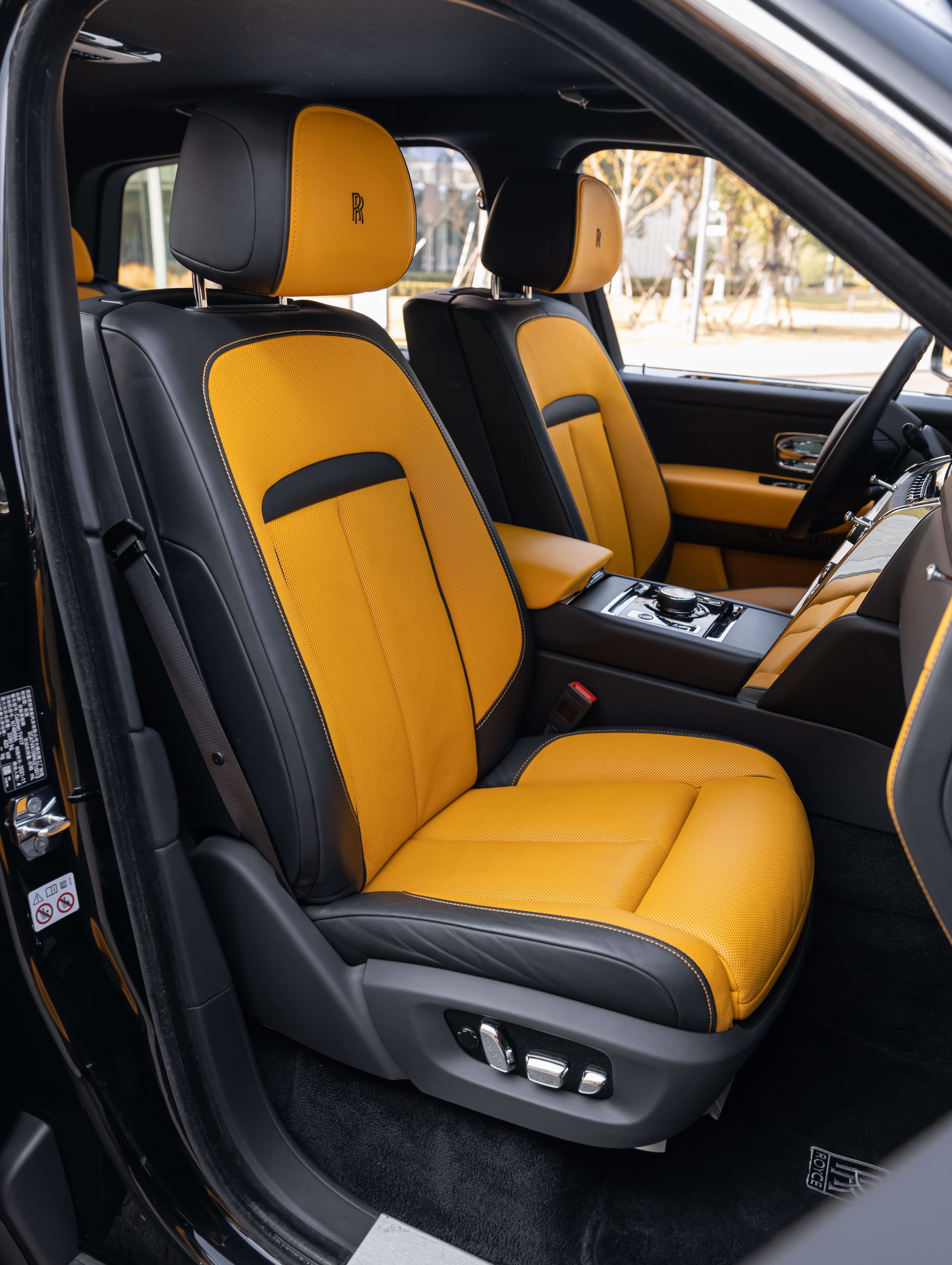Volkswagen Cullinan 2022 car image #22