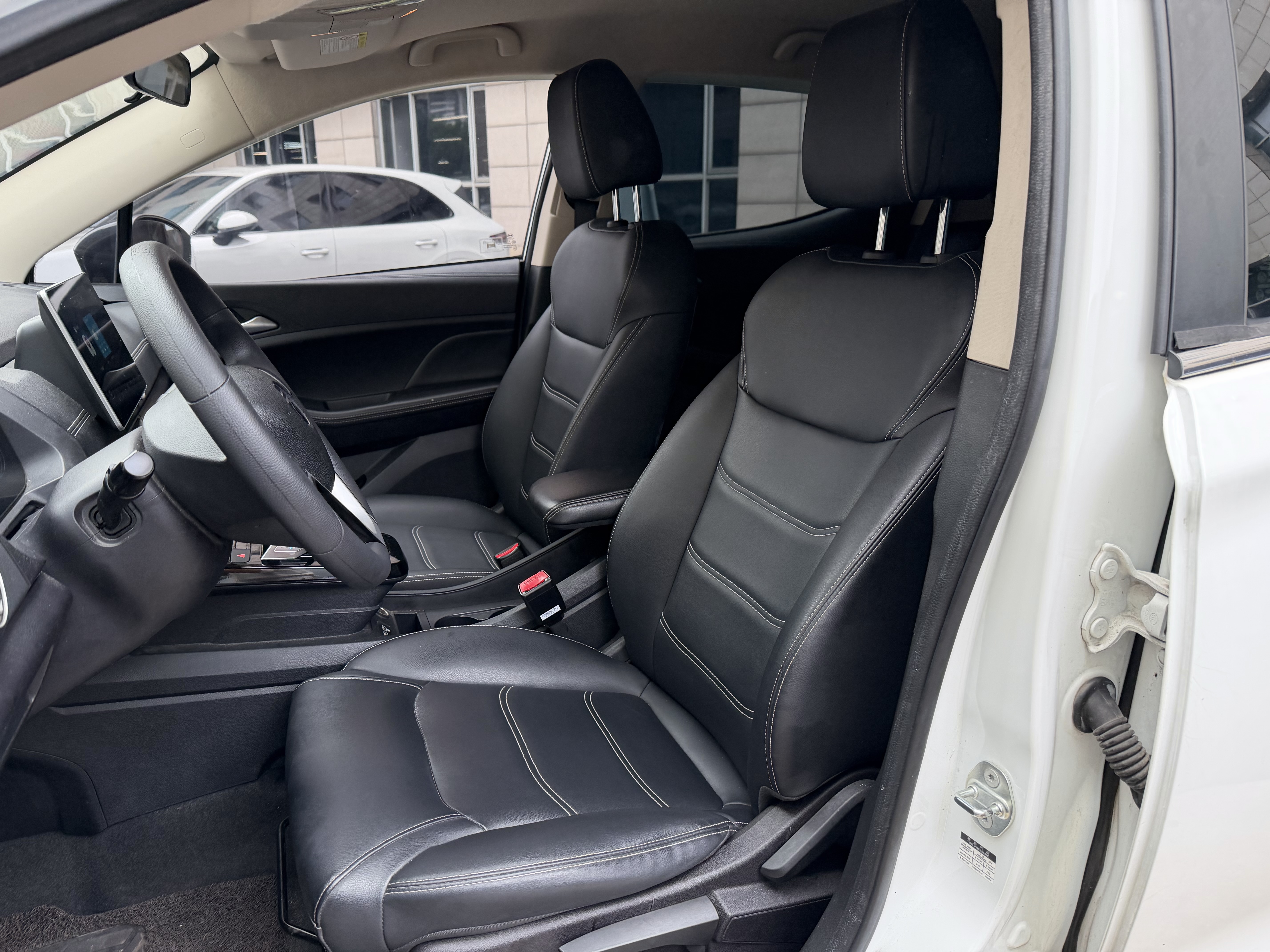 BYD Yuan New Energy 2019 car image #22