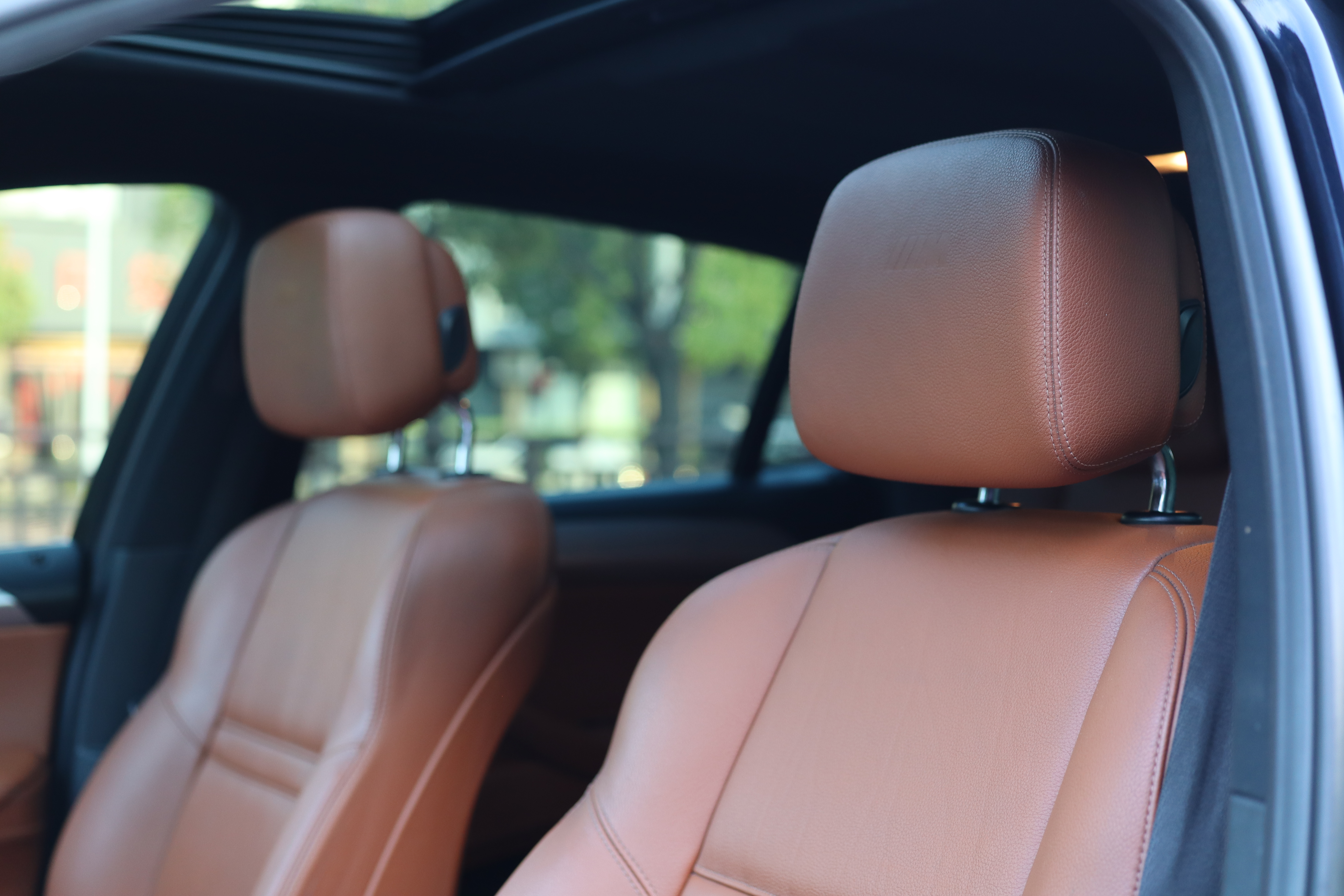 BMW X6 2012 car image #22