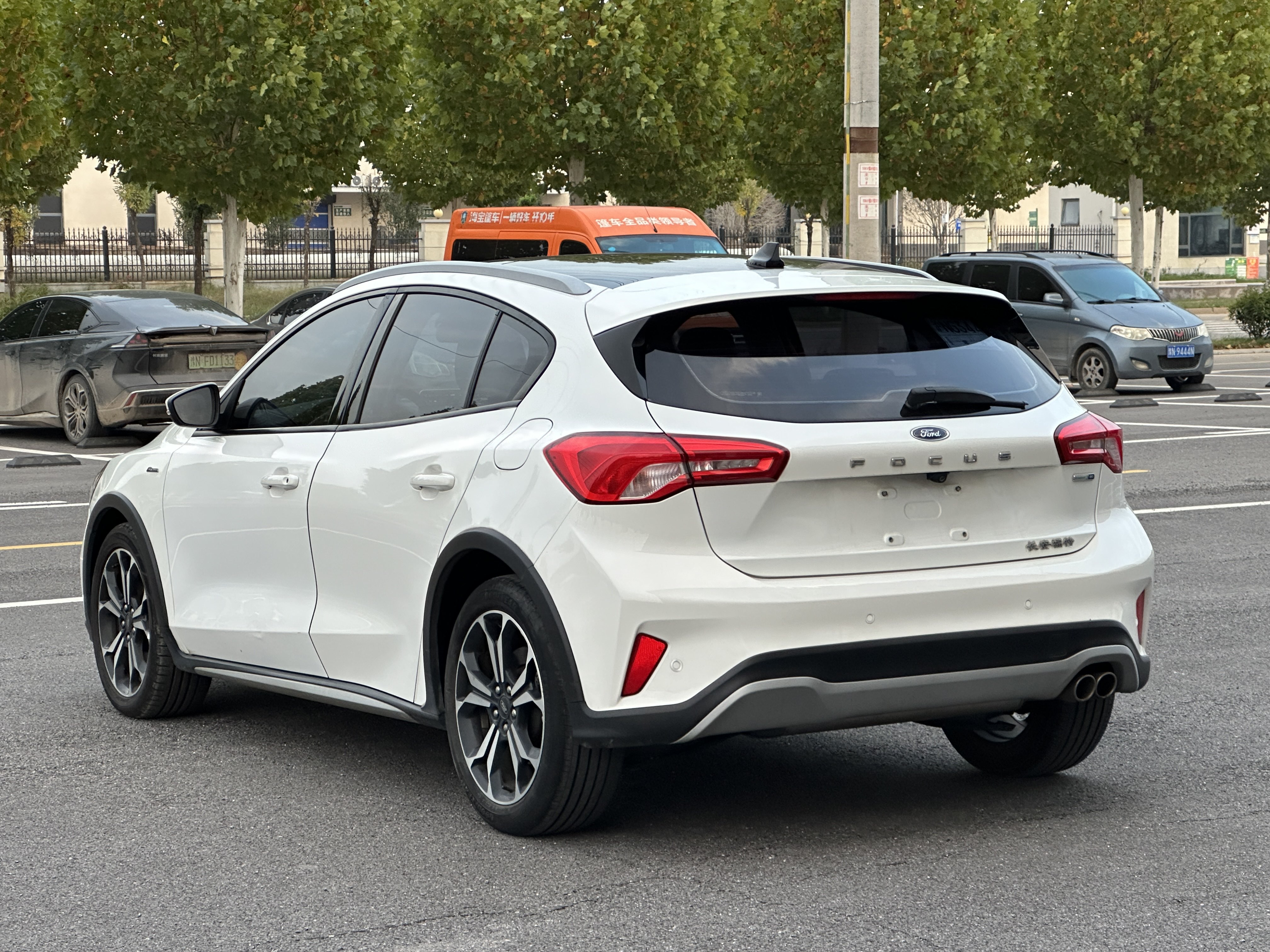 Ford Focus Active 2020 car image #22