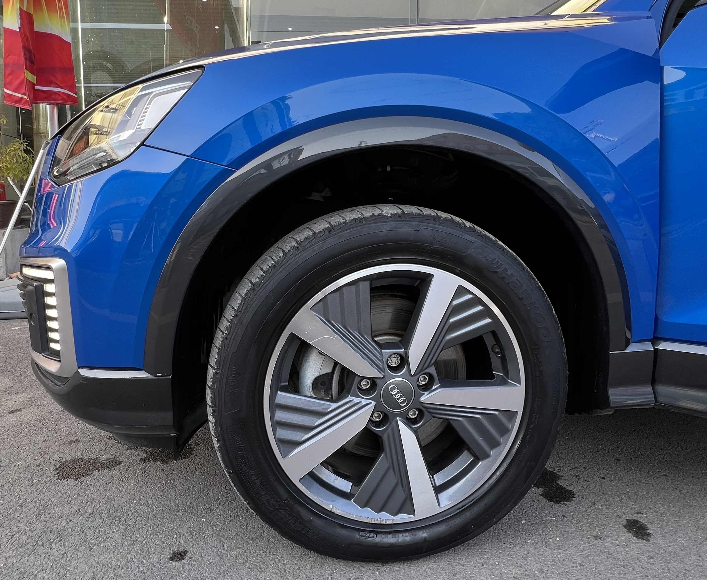 Audi Q2L e-tron 2021 car image #22