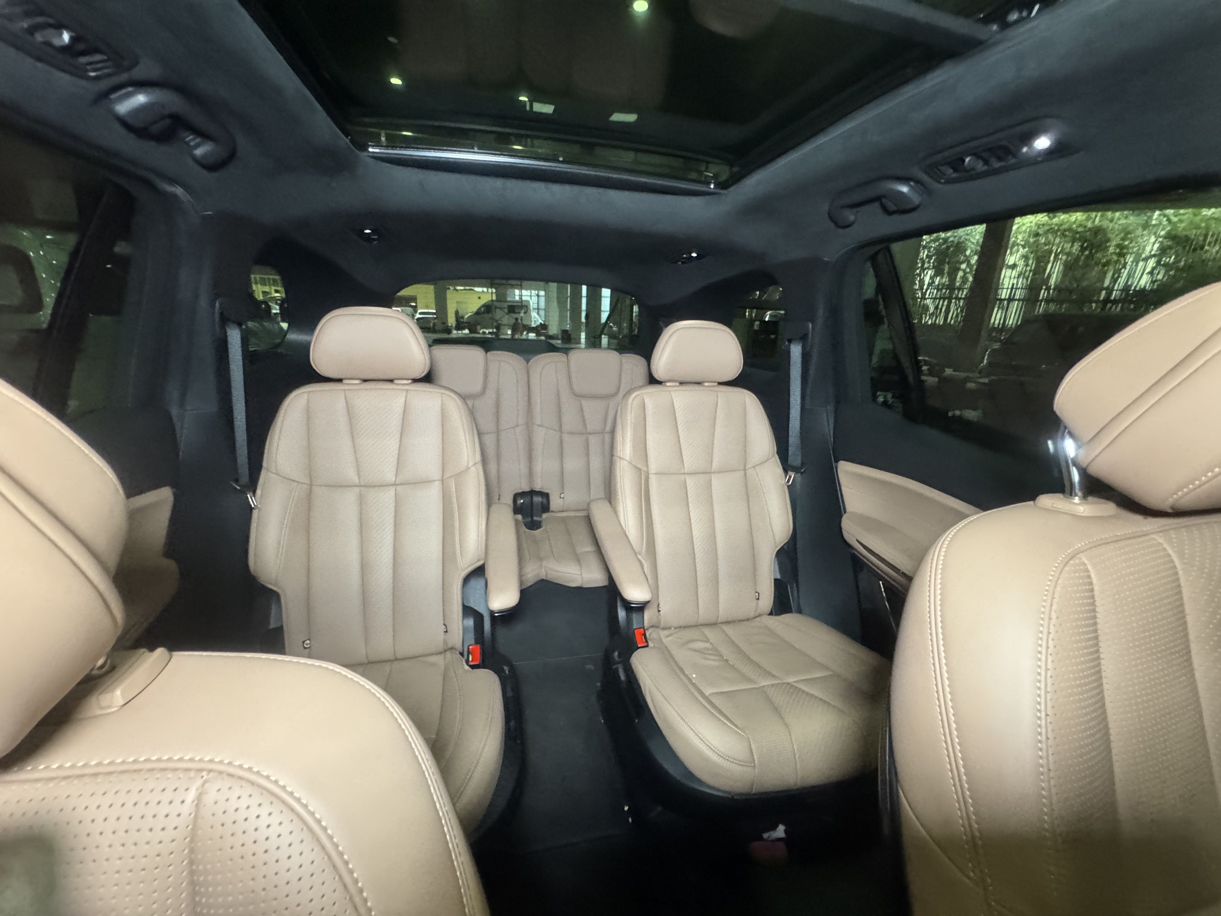 NIO ES8 2021 car image #22