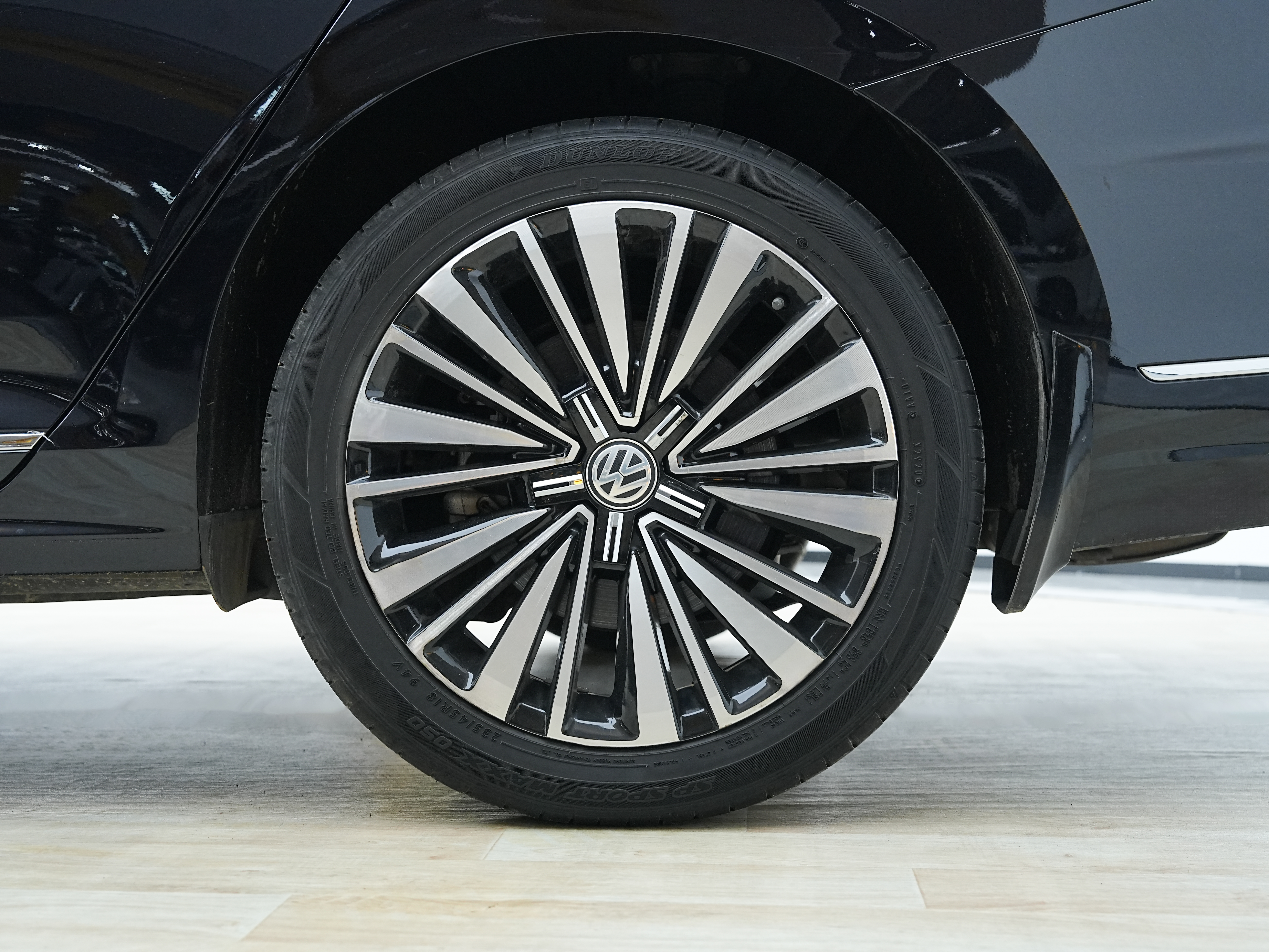 Volkswagen Passat 2020 immagine di auto #22