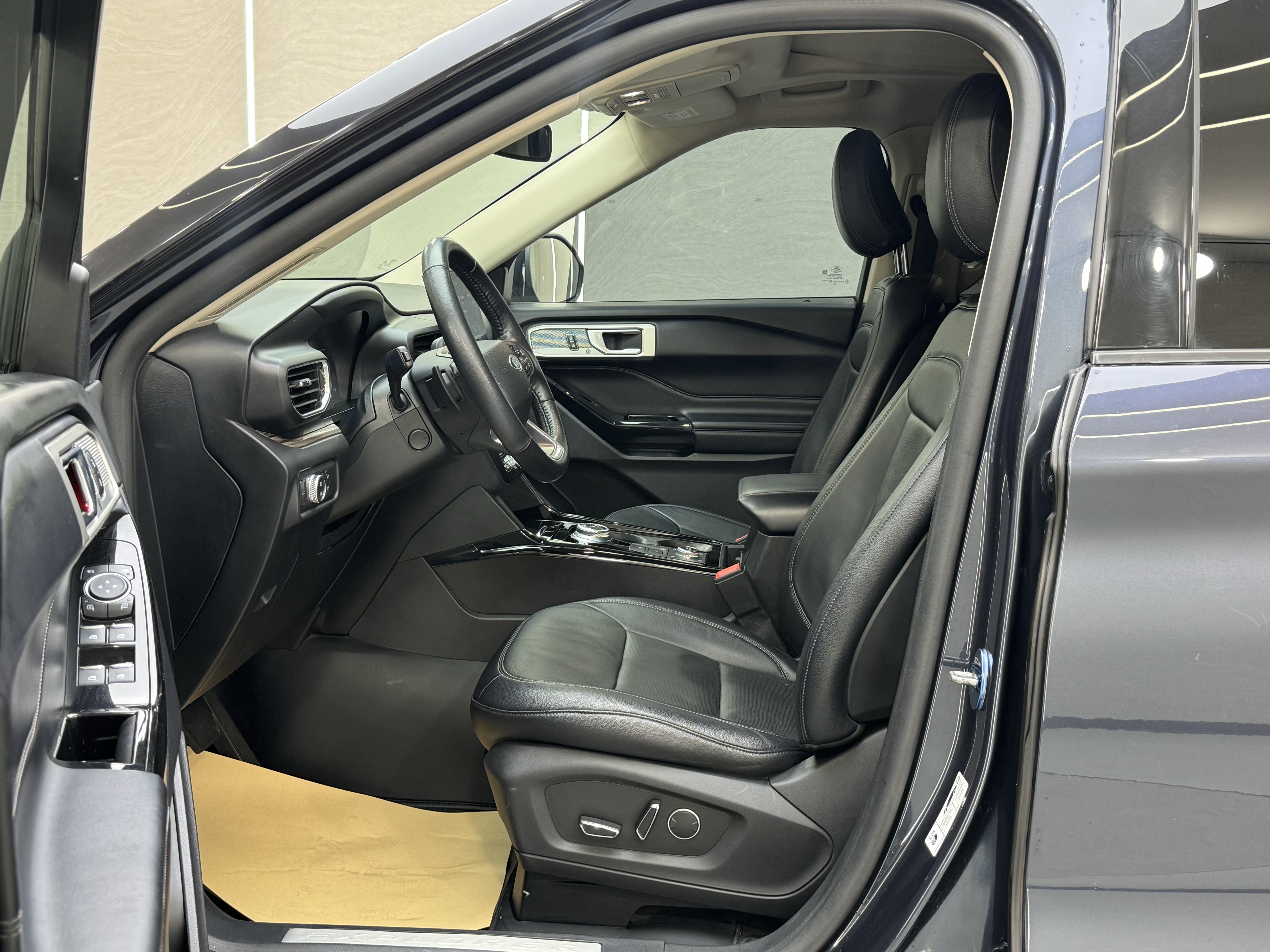 Ford Explorer 2020 #22 Ford Explorer 2020 car image #22