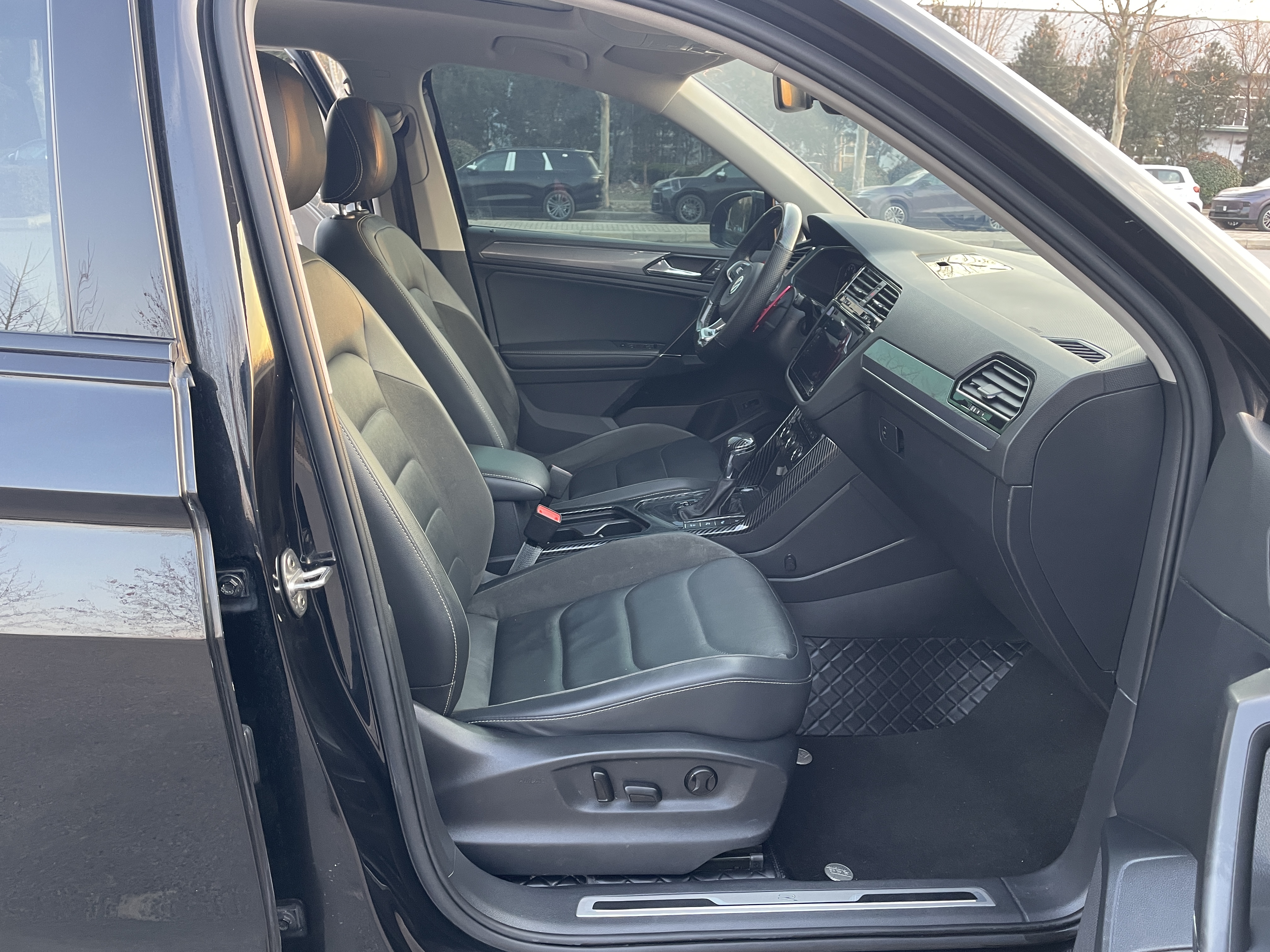 Volkswagen Tiguan L 2021 #22 Volkswagen Tiguan L 2021 immagine di auto #22