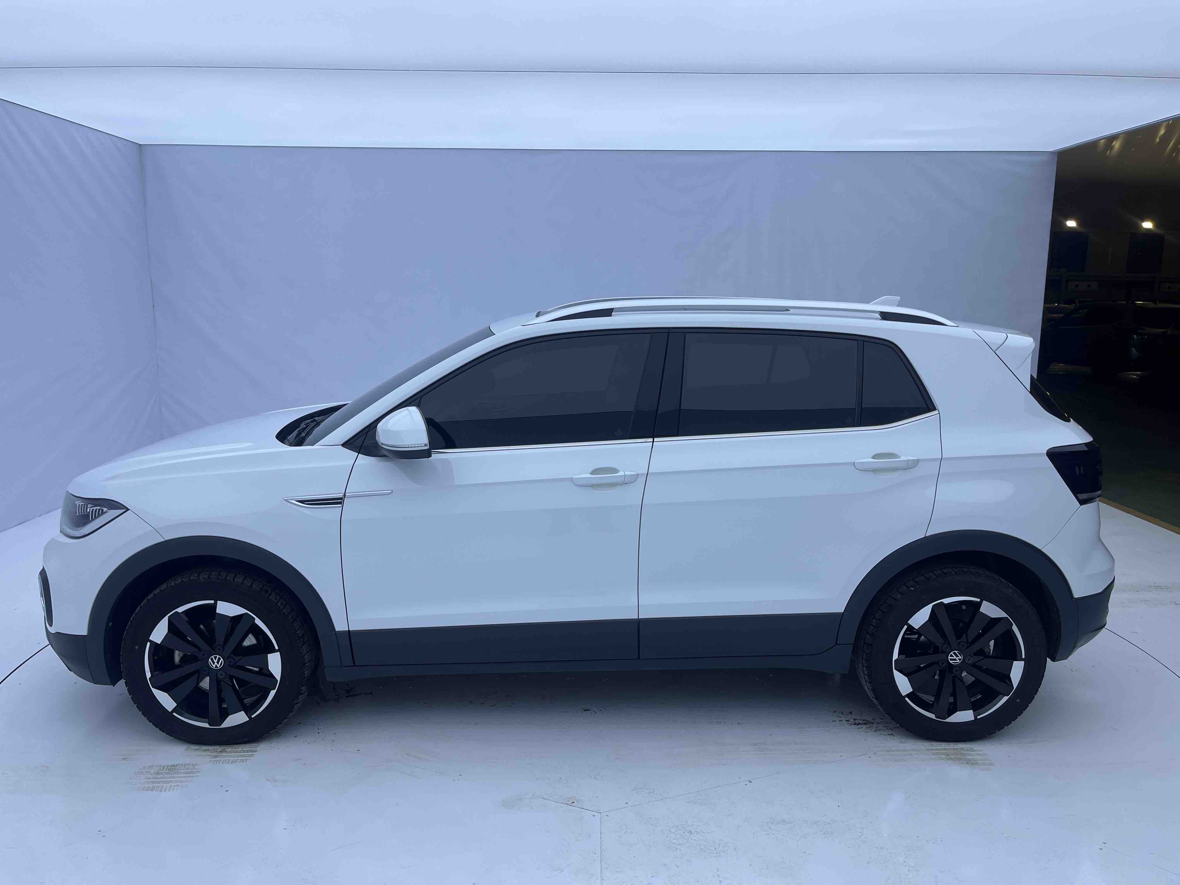 Volkswagen Tacqua 2023 car image #22