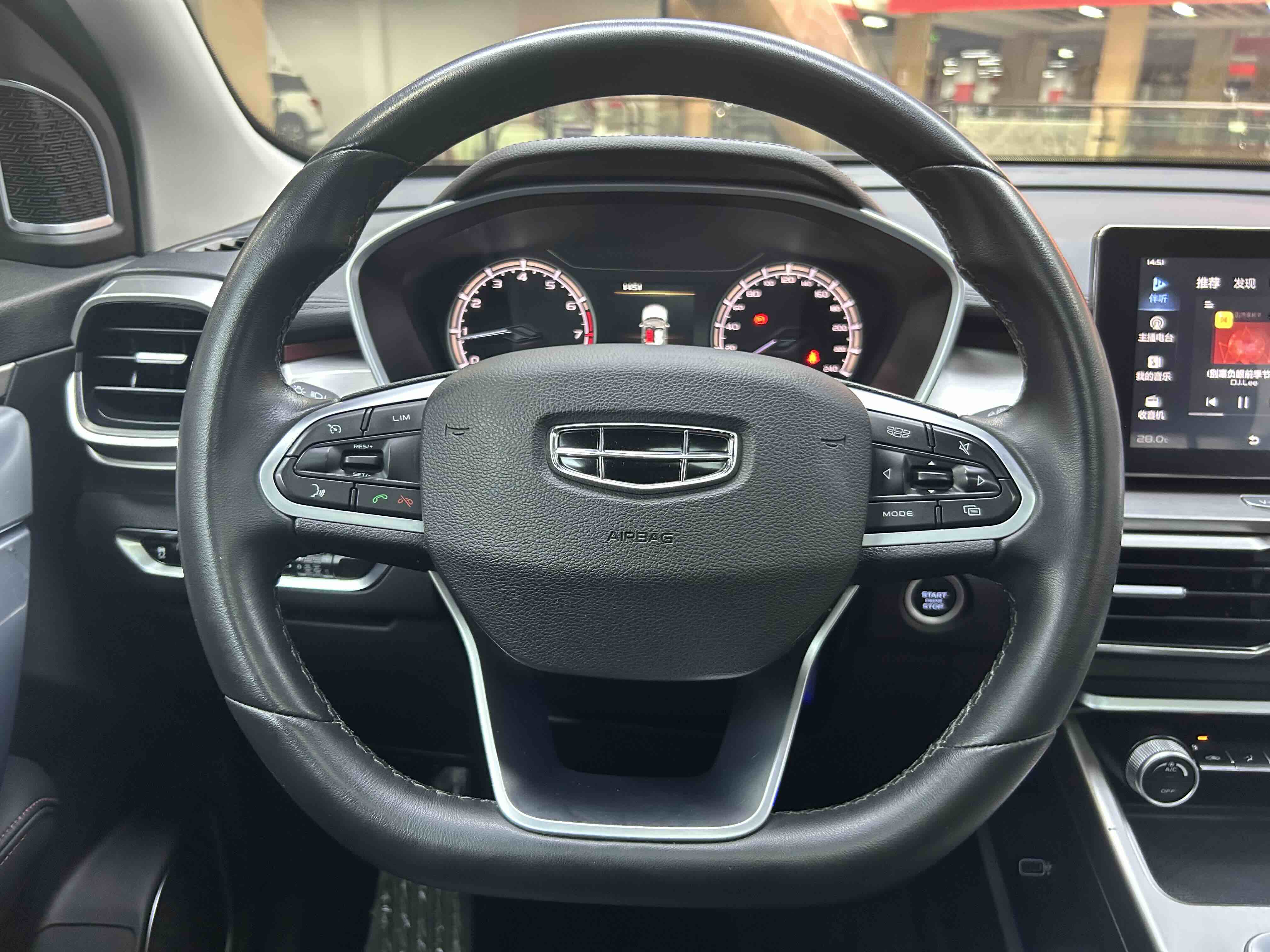 GEELY Coolray 2020 #22 GEELY Coolray 2020 car image #22