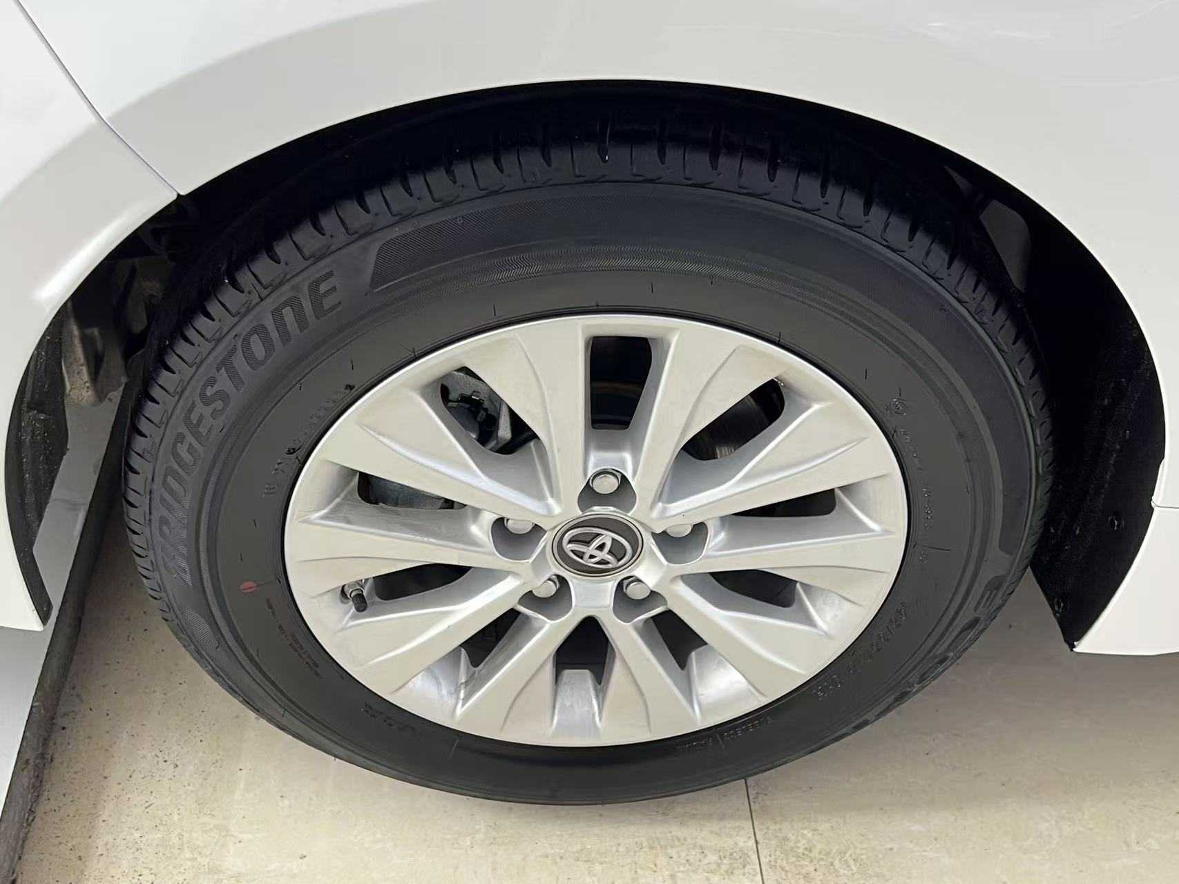 Toyota Corolla 2021 immagine di auto #22