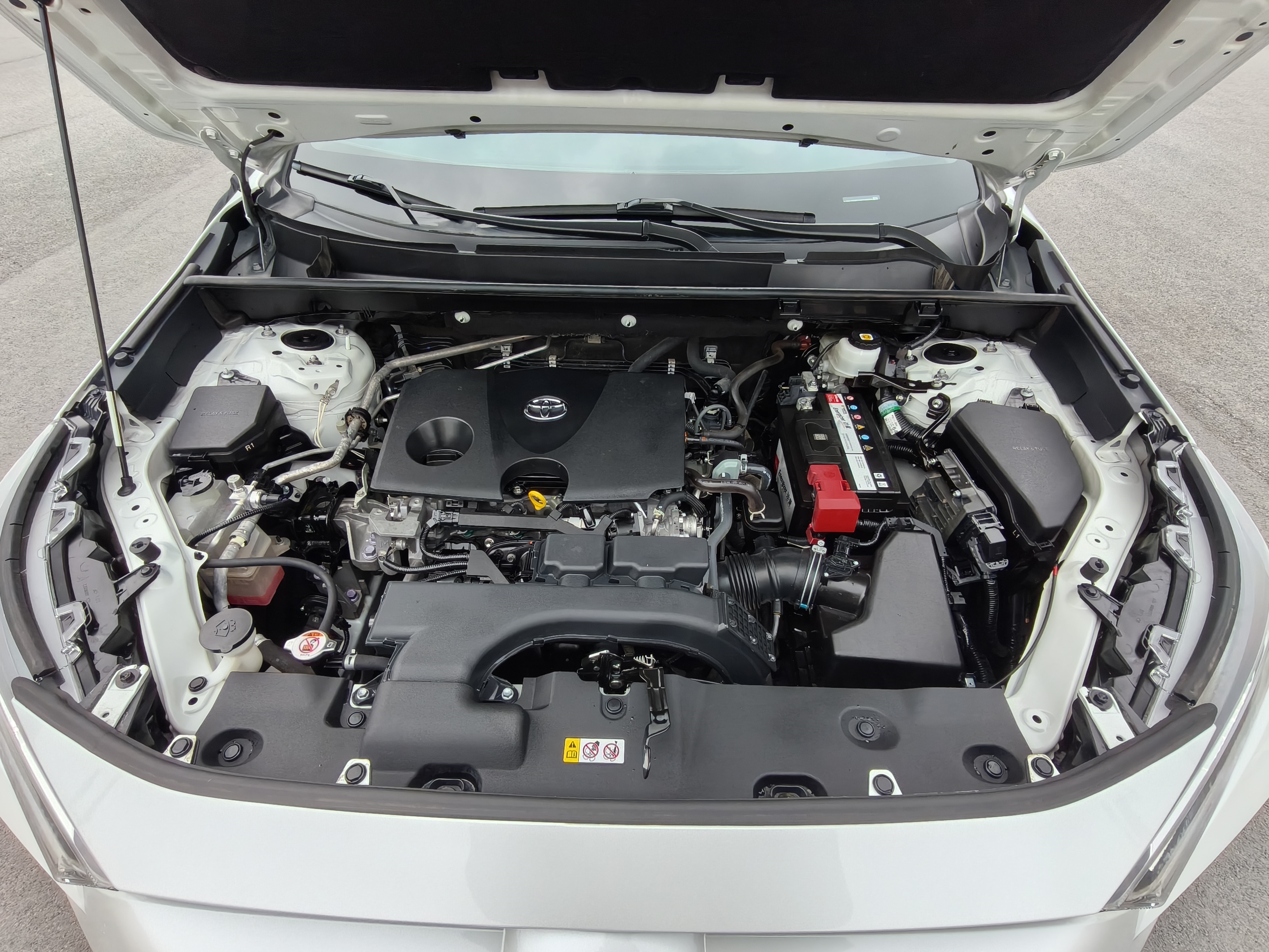 Toyota RAV4 2021 car image #22