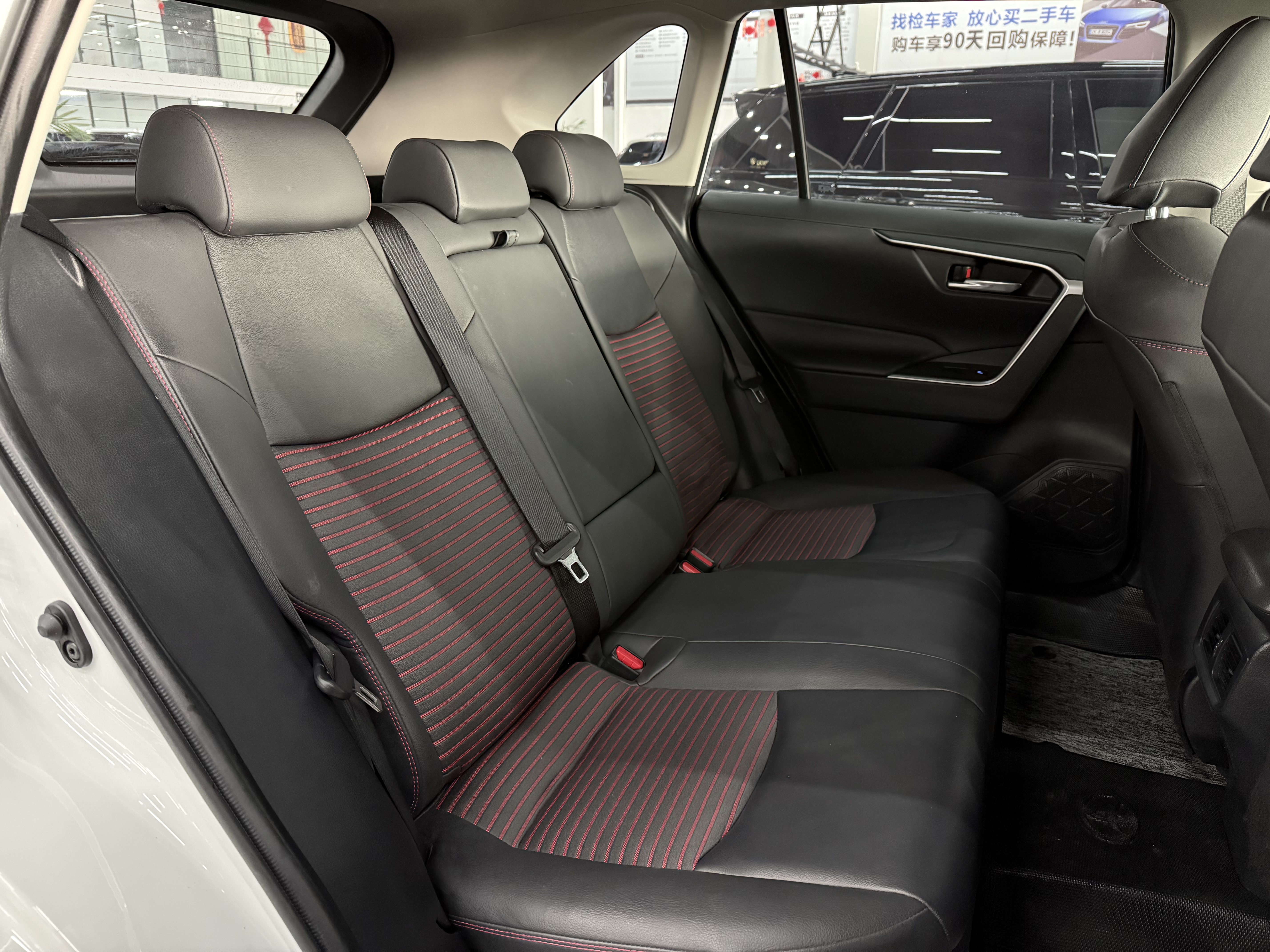 Toyota RAV4 Hybird E+ 2022 car image #22