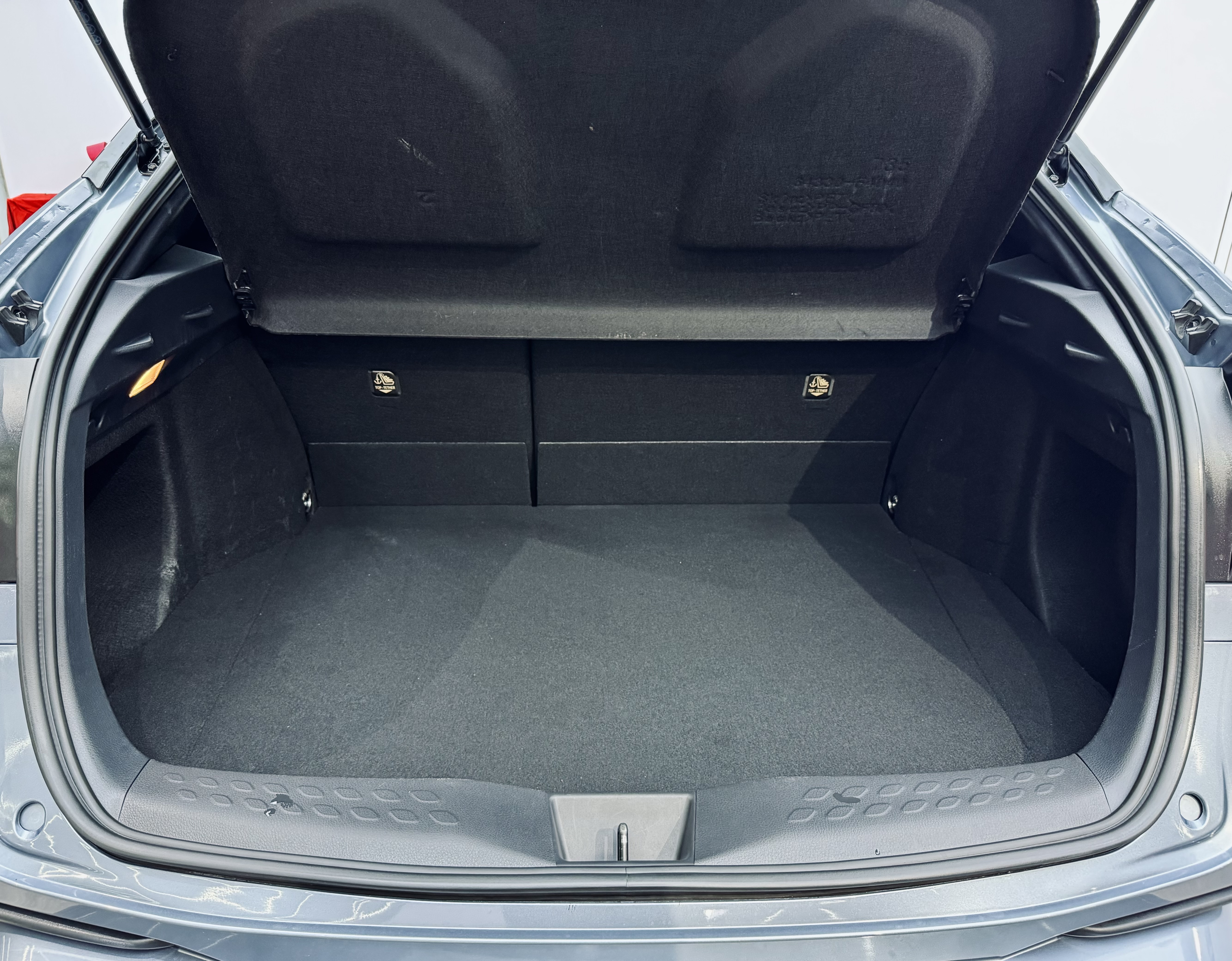 Toyota C-HR 2021 car image #22