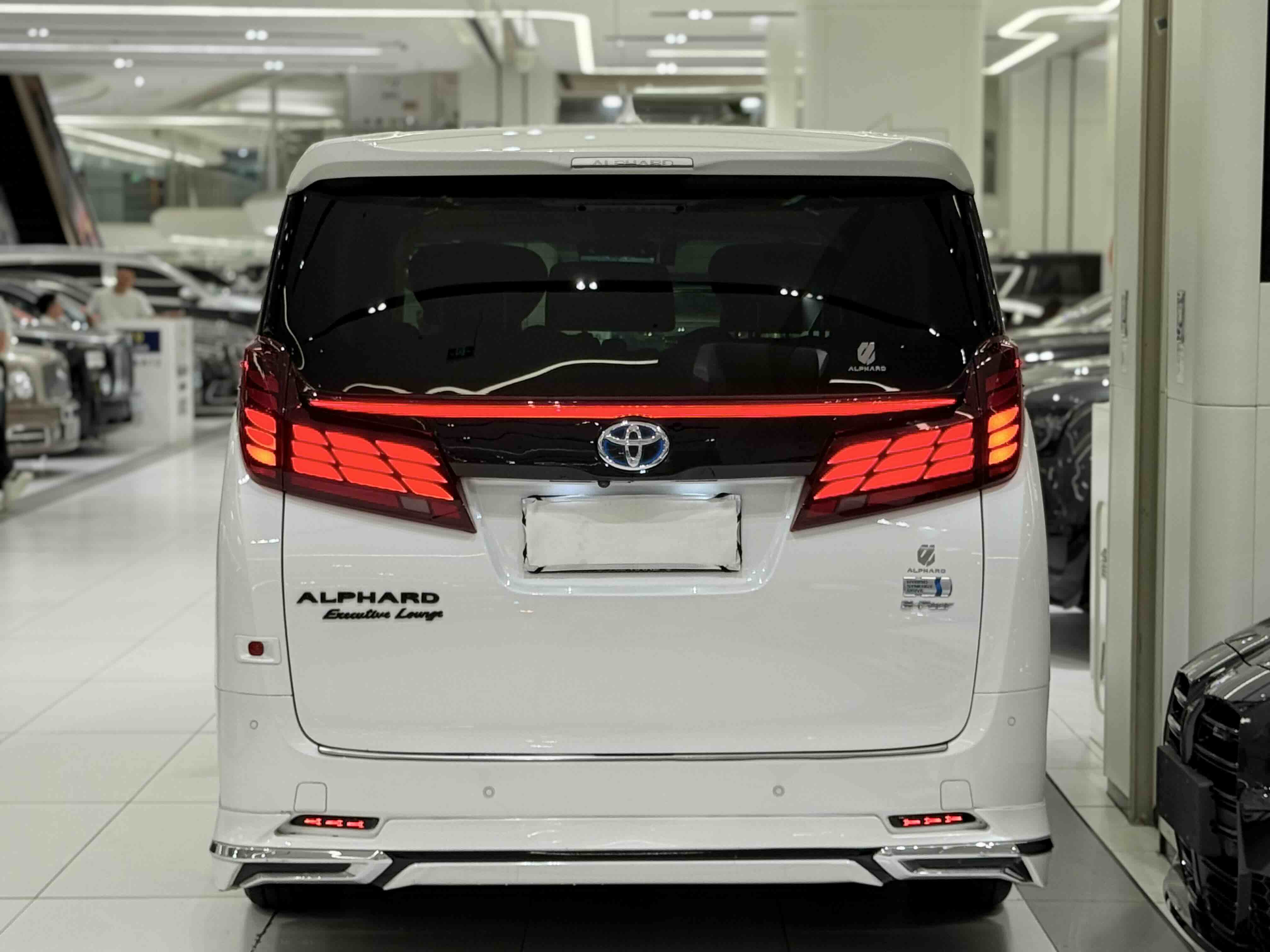 丰田 埃尔法 2023 汽车图片 #22