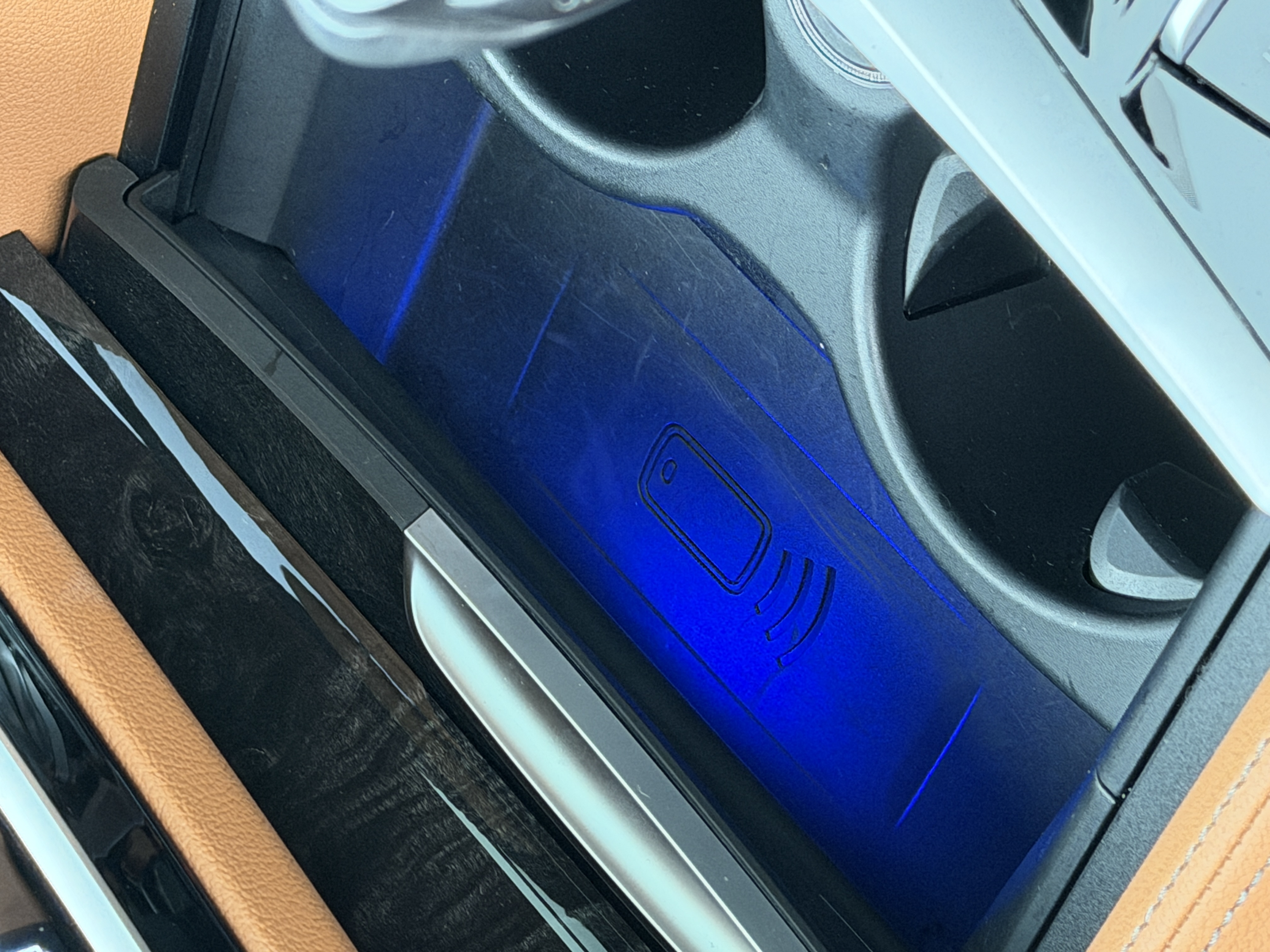 BMW 6 Series GT 2022 car image #22