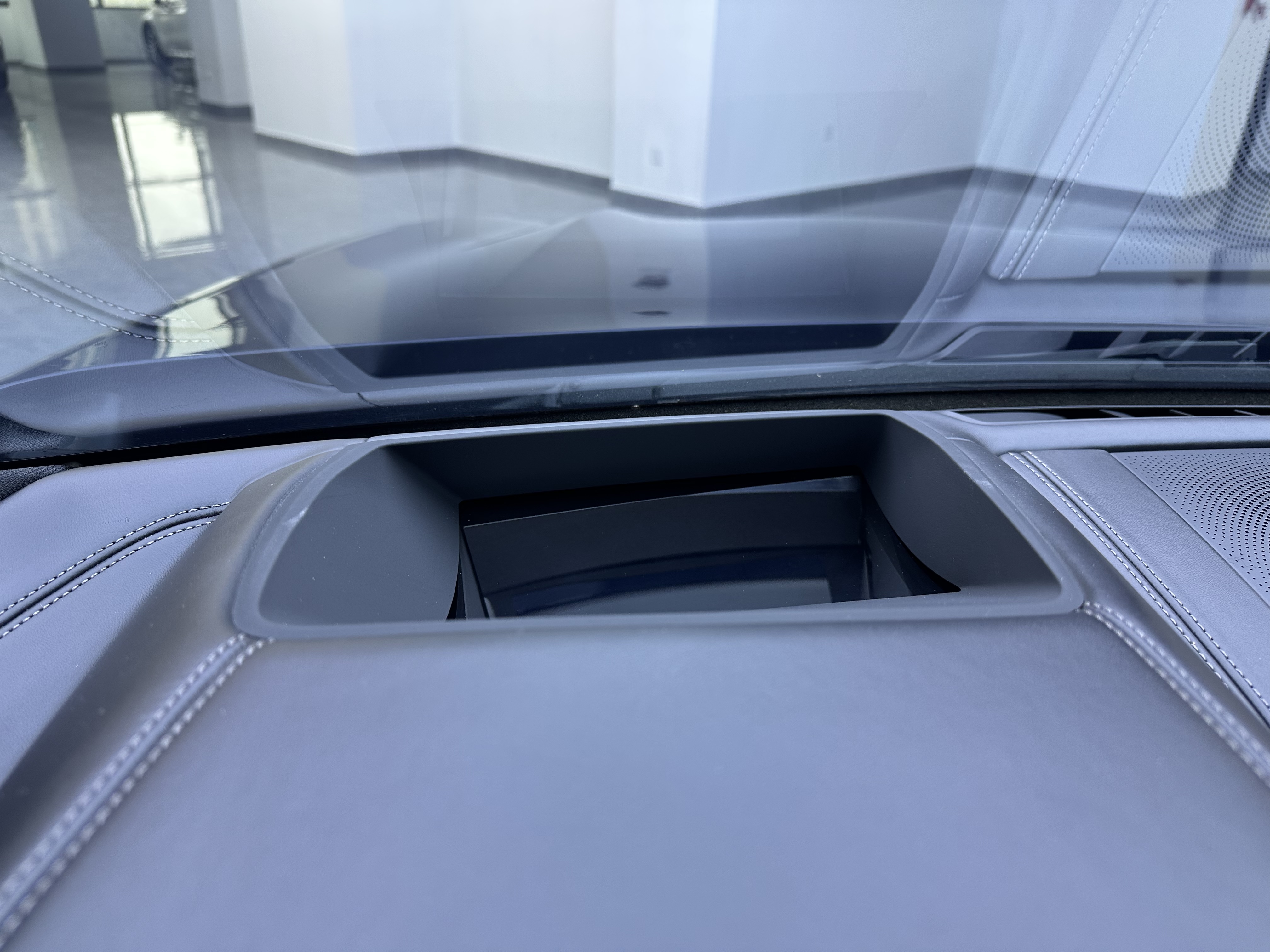 BMW 8 Series 2021 #22 BMW 8 Series 2021 car image #22