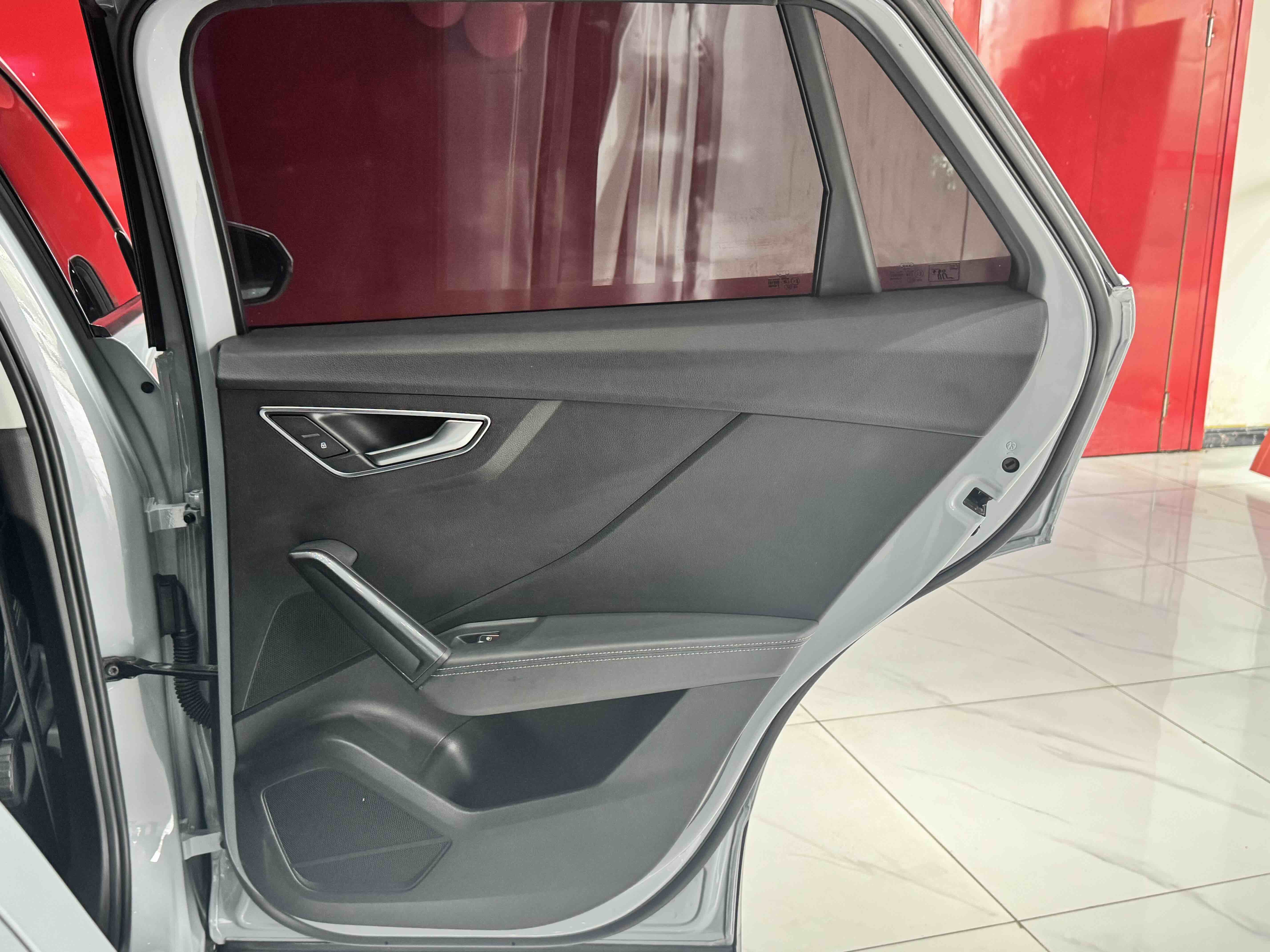 Audi Q2L 2022 imagen de coche #22