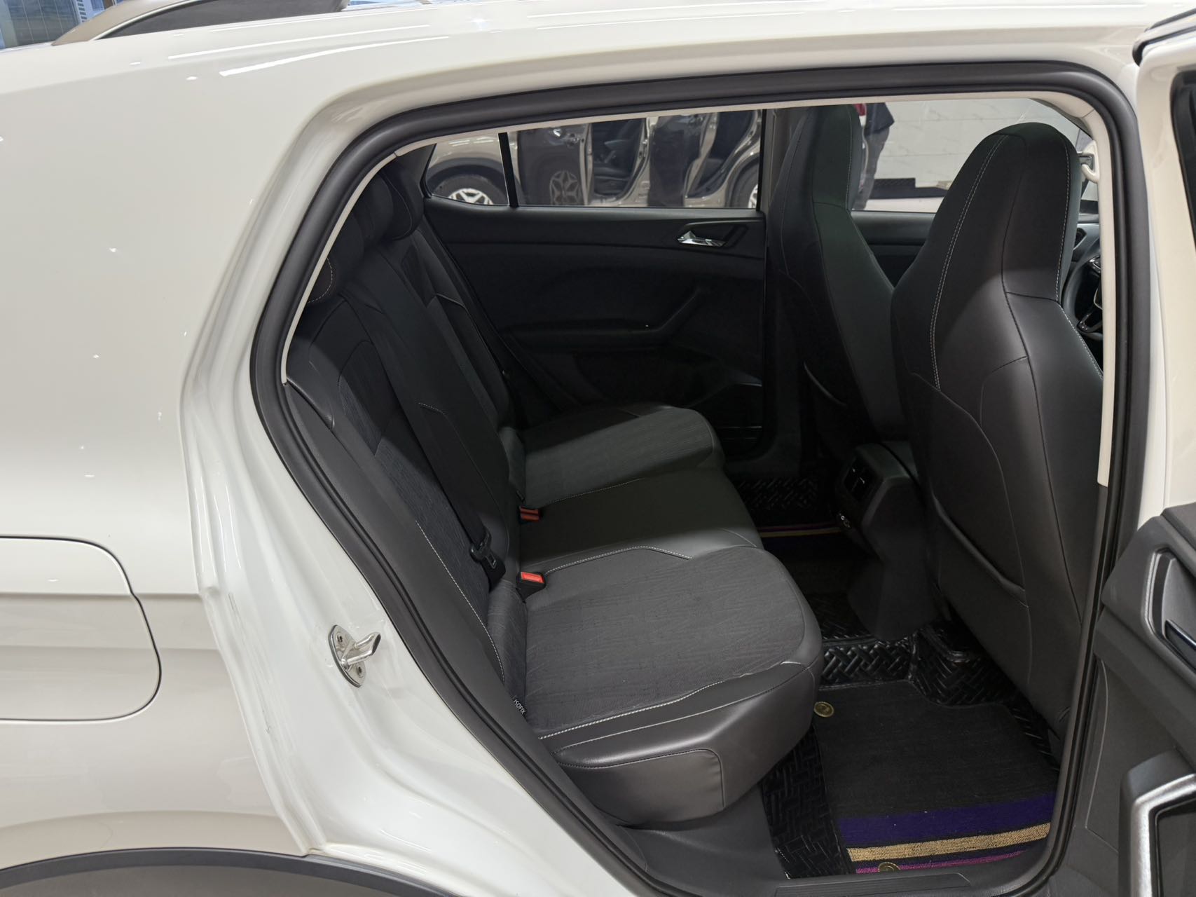 Volkswagen T-Cross 2022 car image #22