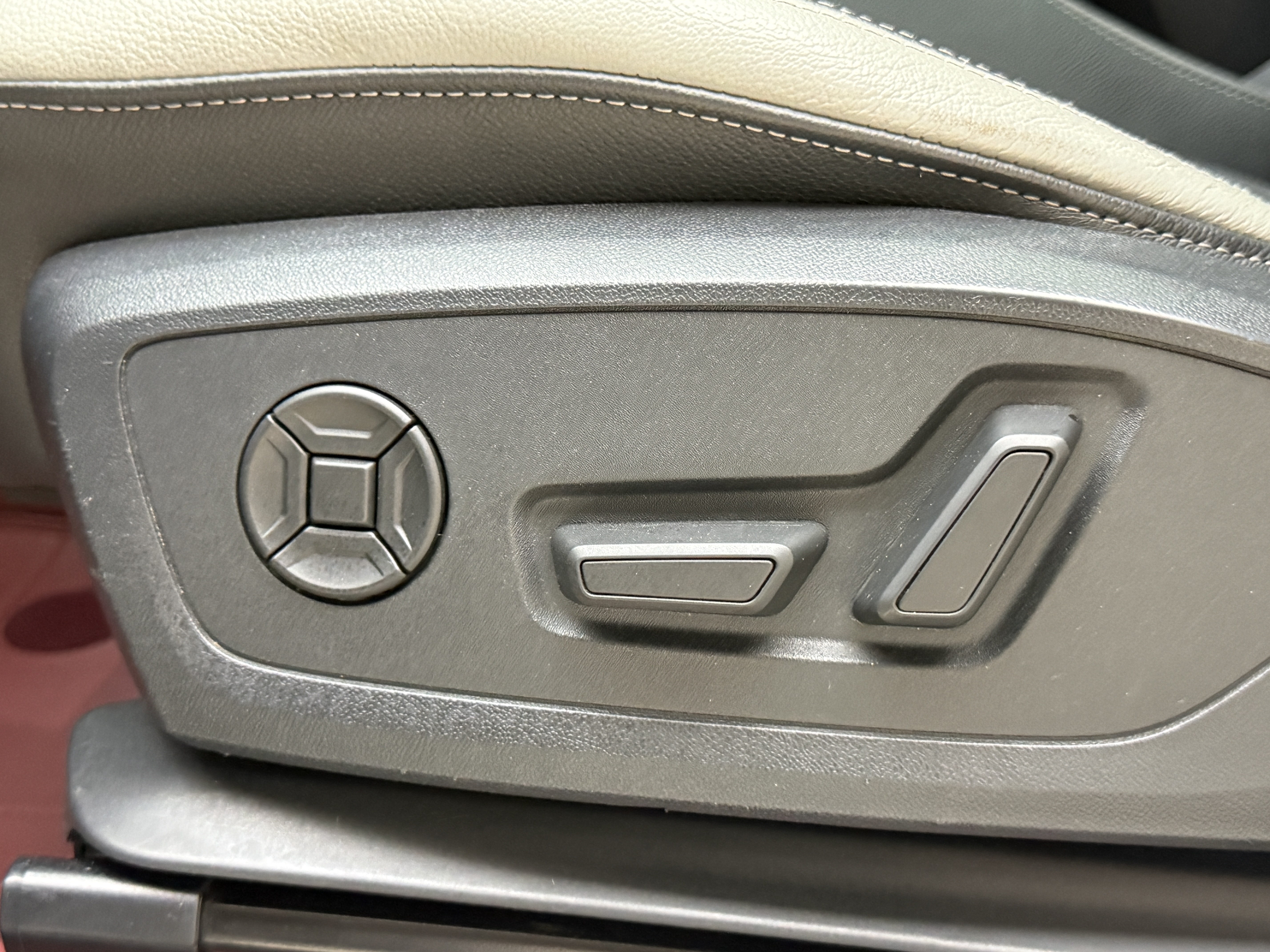 Audi Q3 2023 immagine di auto #22