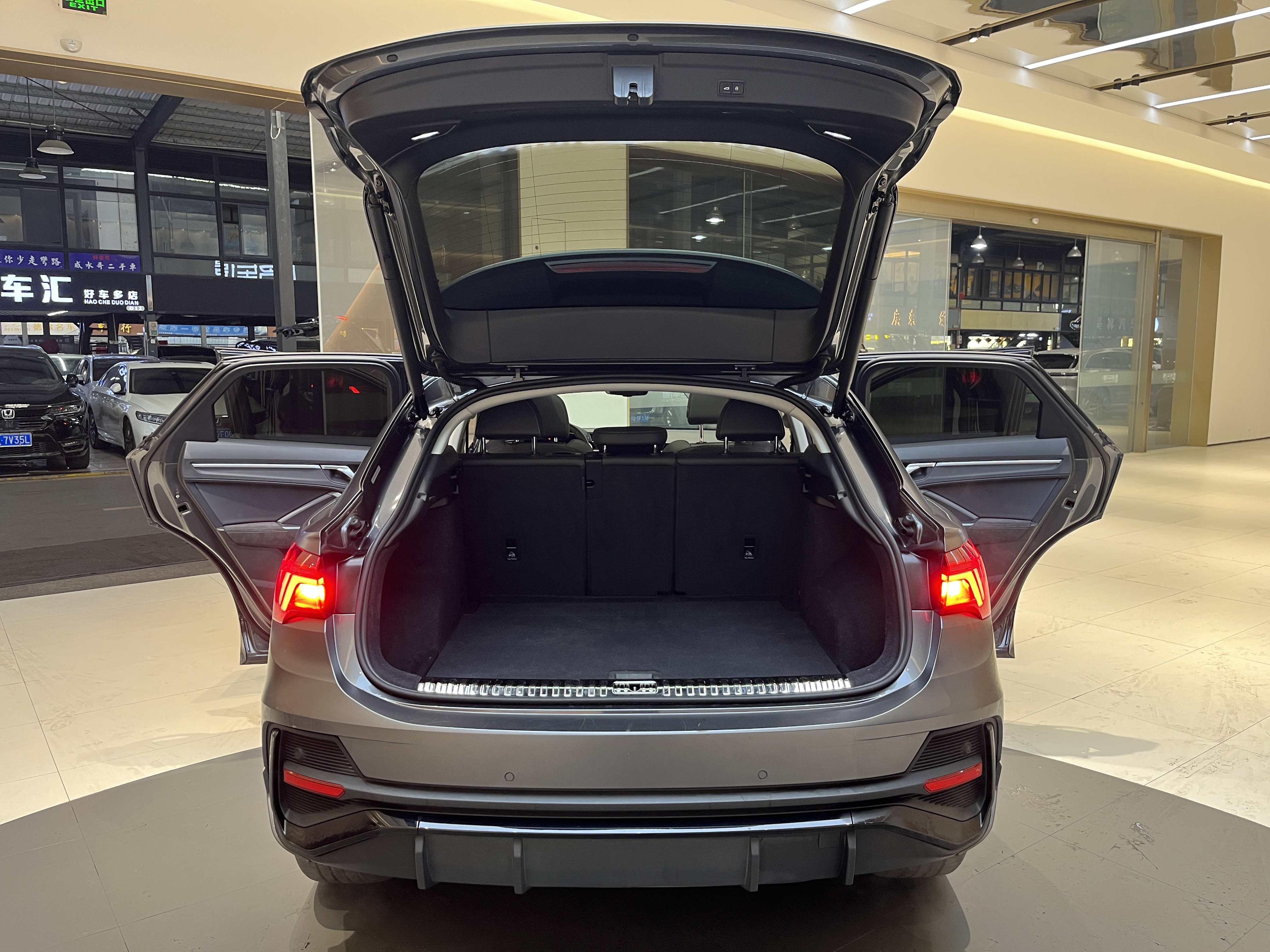 Audi Q3 Sportback 2022 изображение автомобиля #22