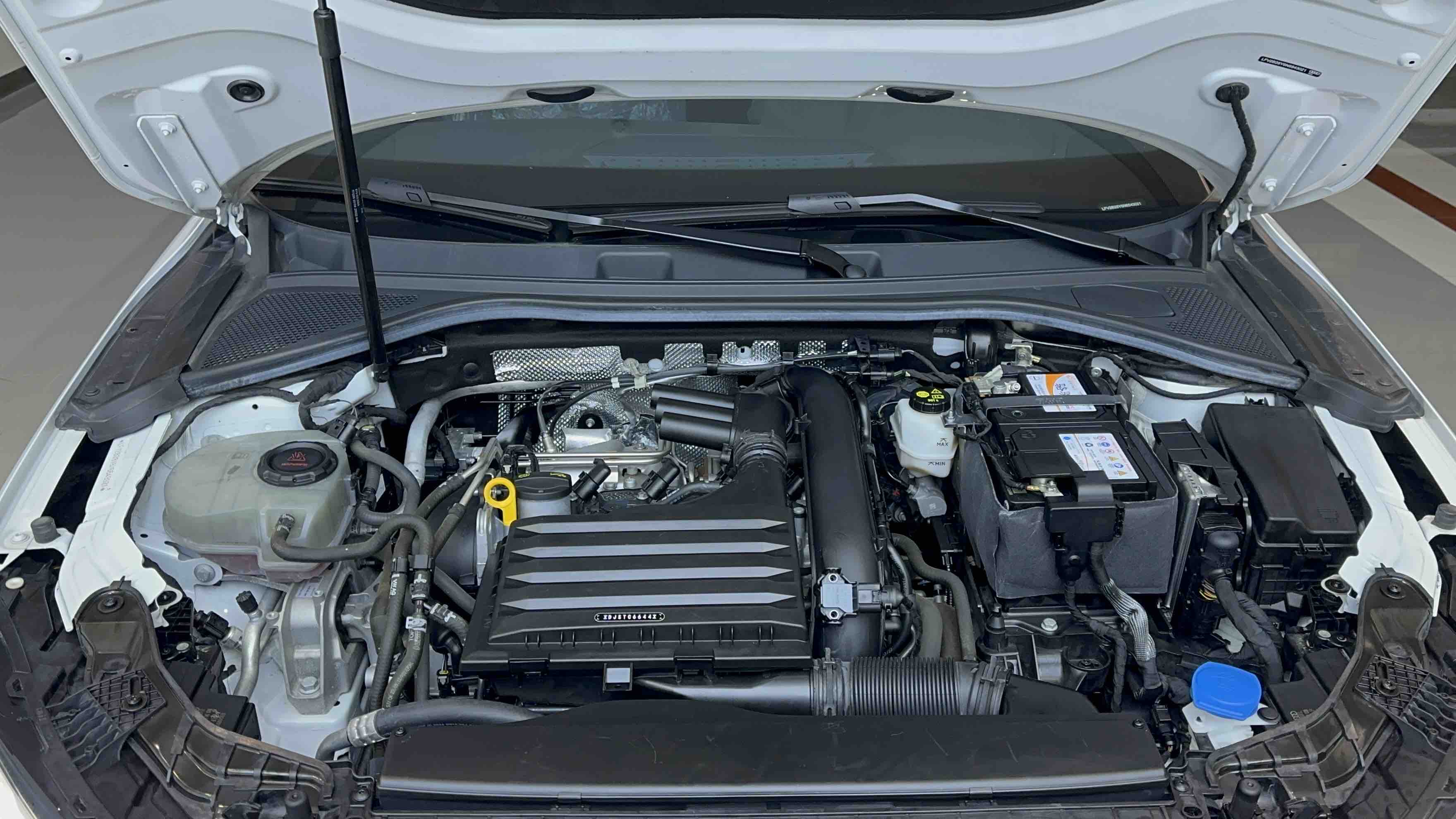 2023 #22 2023 immagine di auto #22