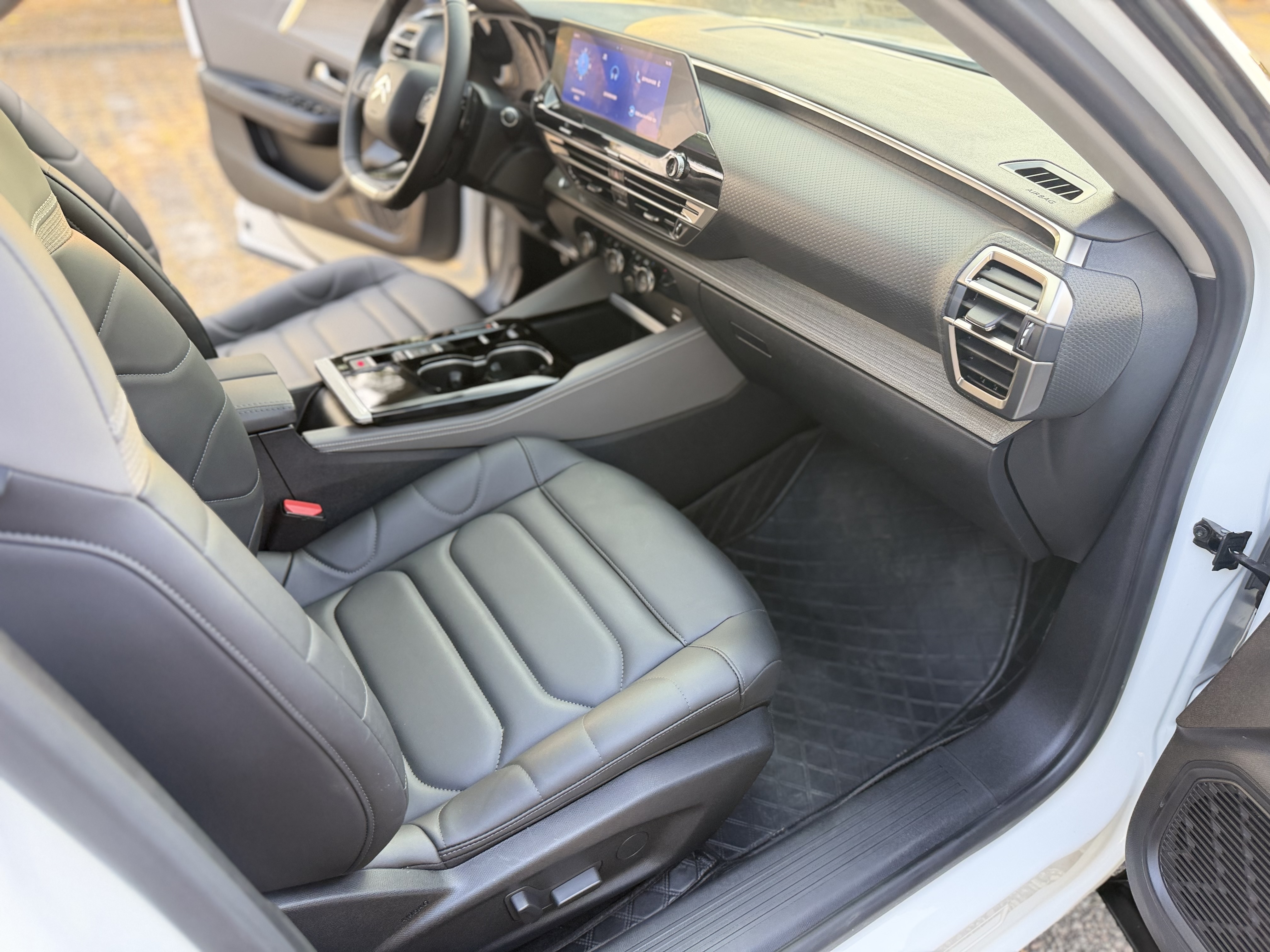 Citroen C5 X 2022 #22 Citroen C5 X 2022 صورة سيارة #22