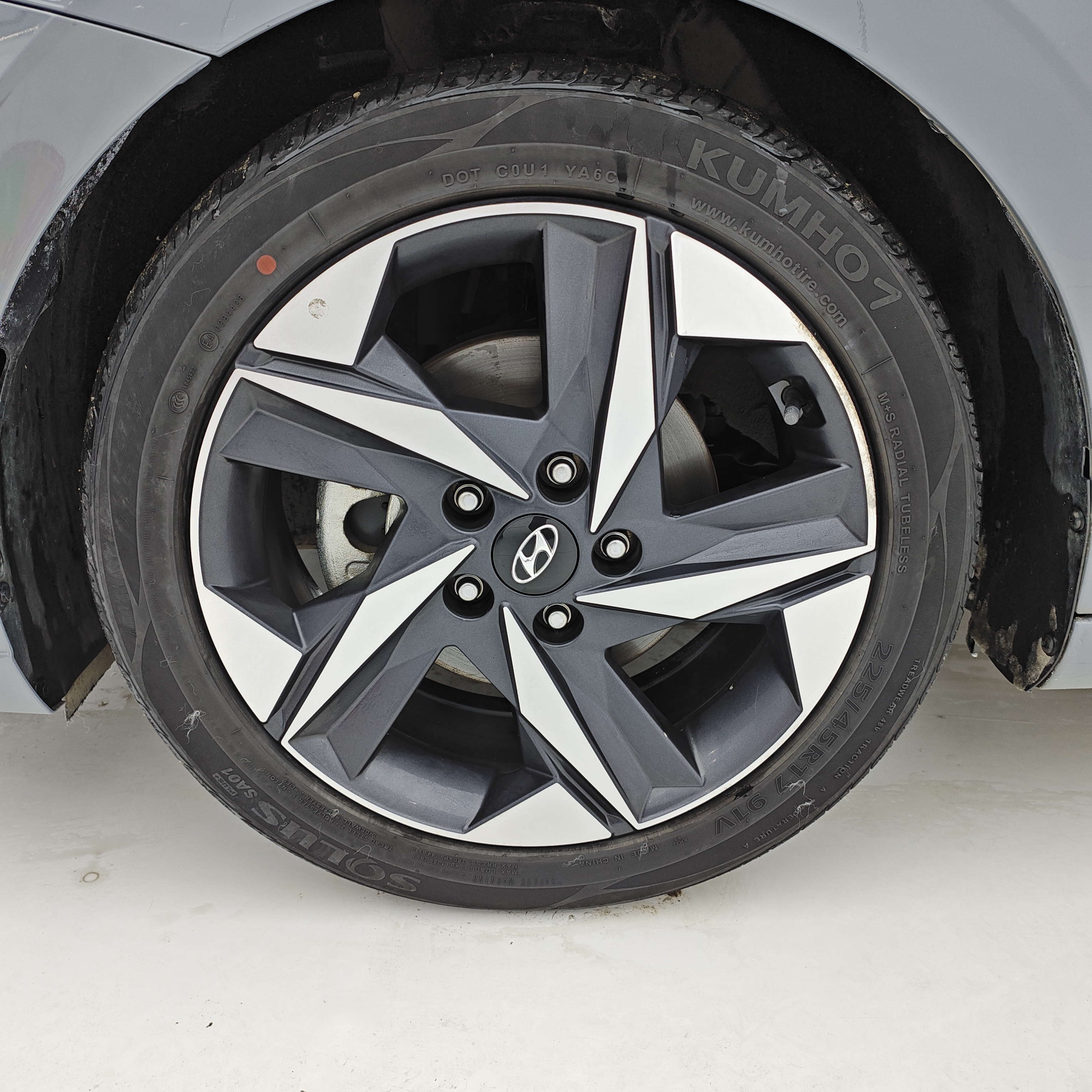 Hyundai Elantra 2022 immagine di auto #22