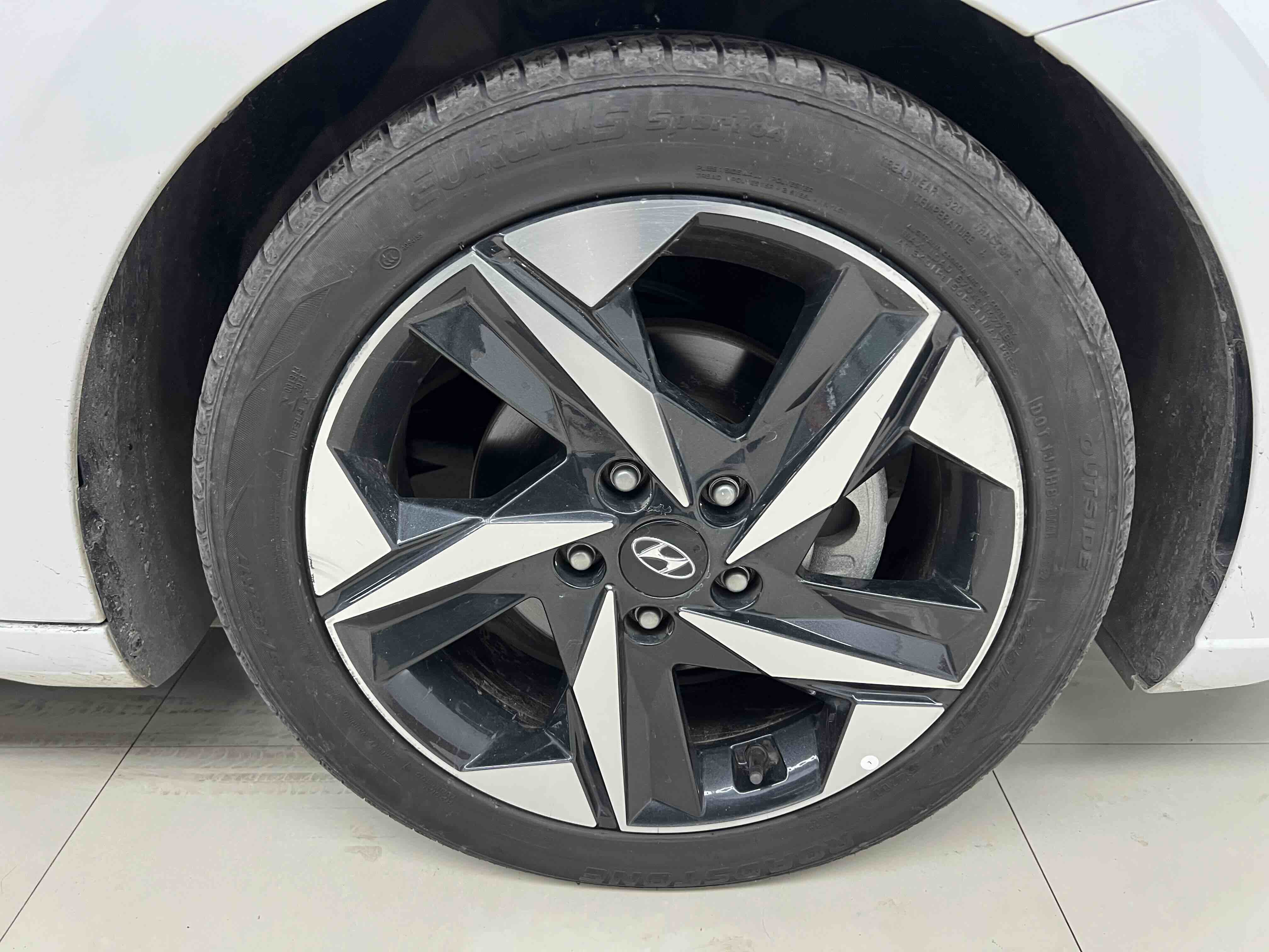 Hyundai Elantra 2023 car image #22