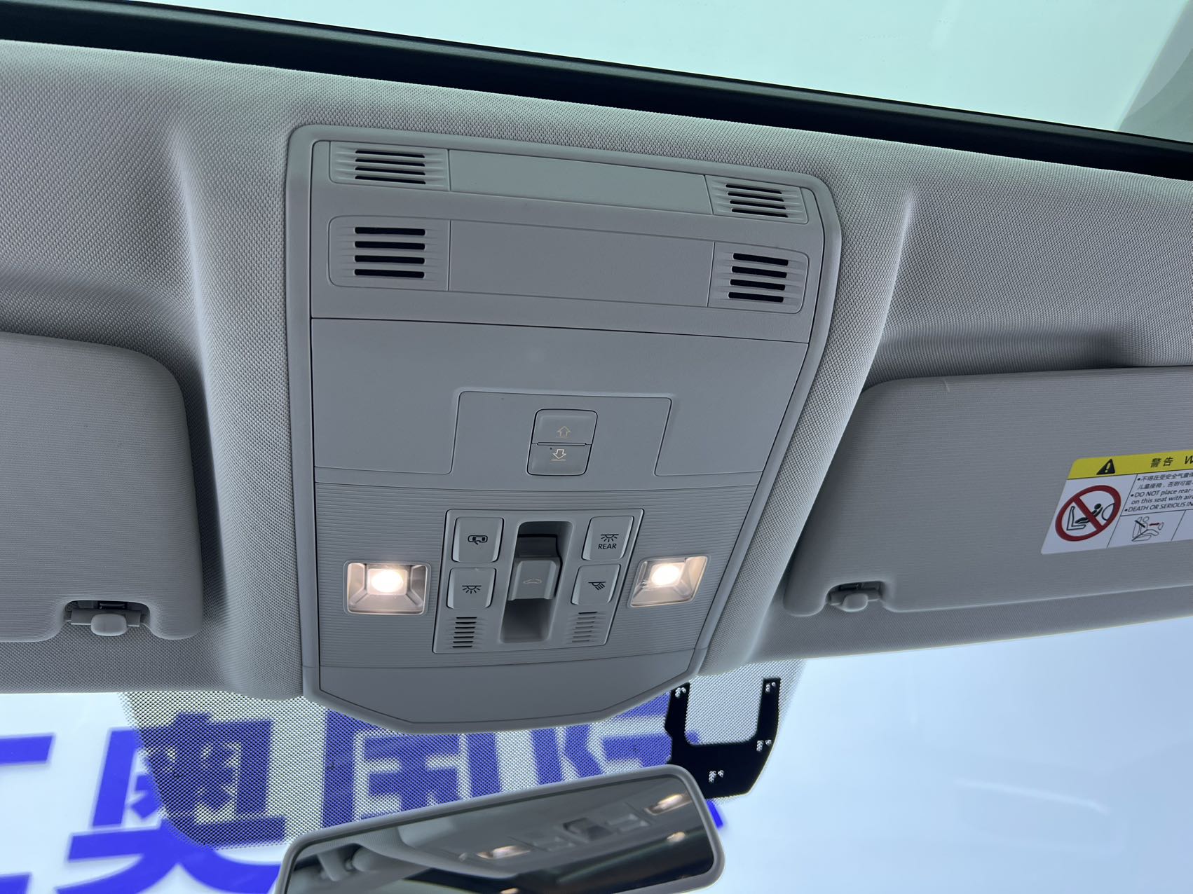T-Roc 2023 car image #22