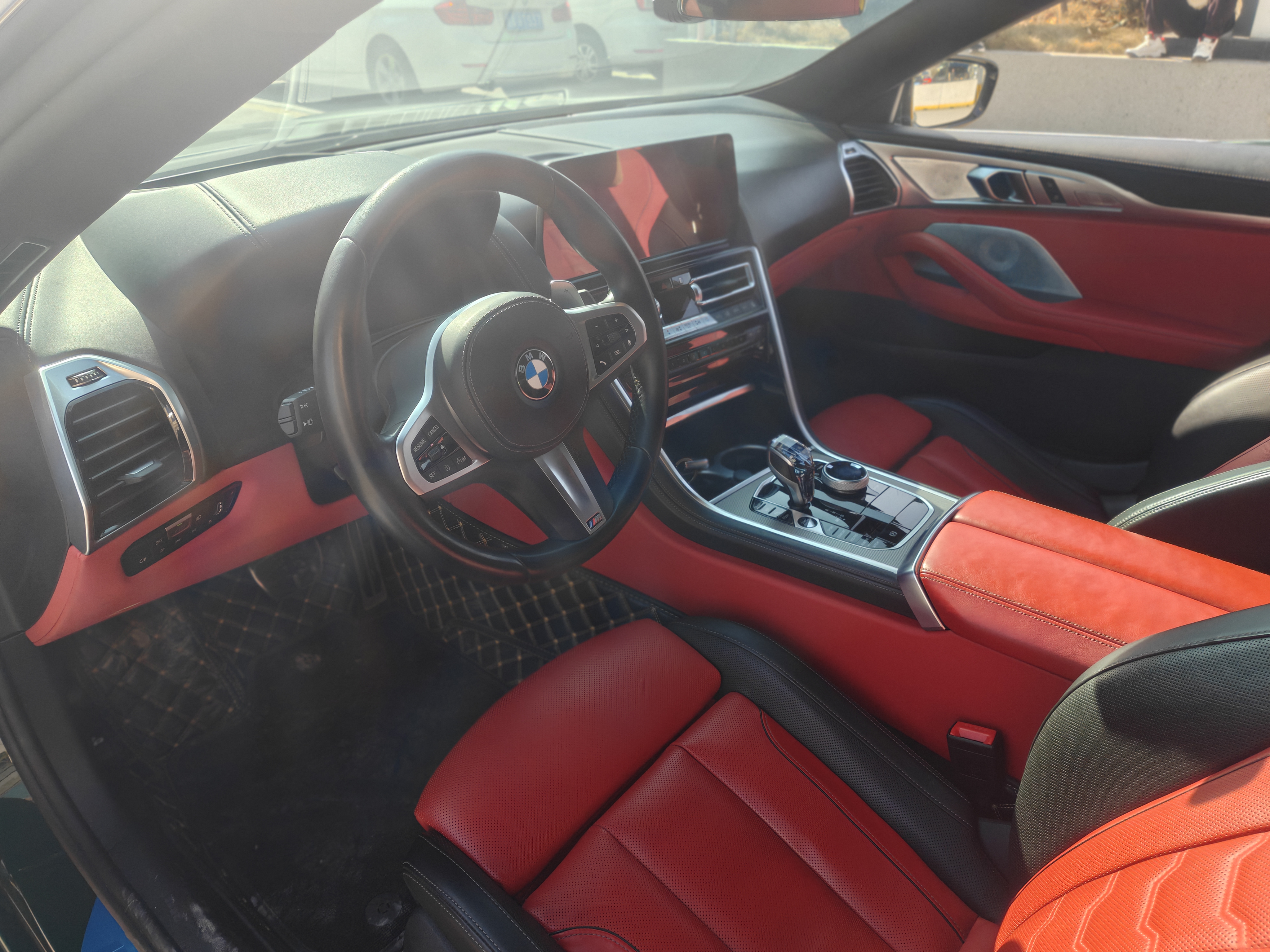 BMW 8 Series 2023 car image #22