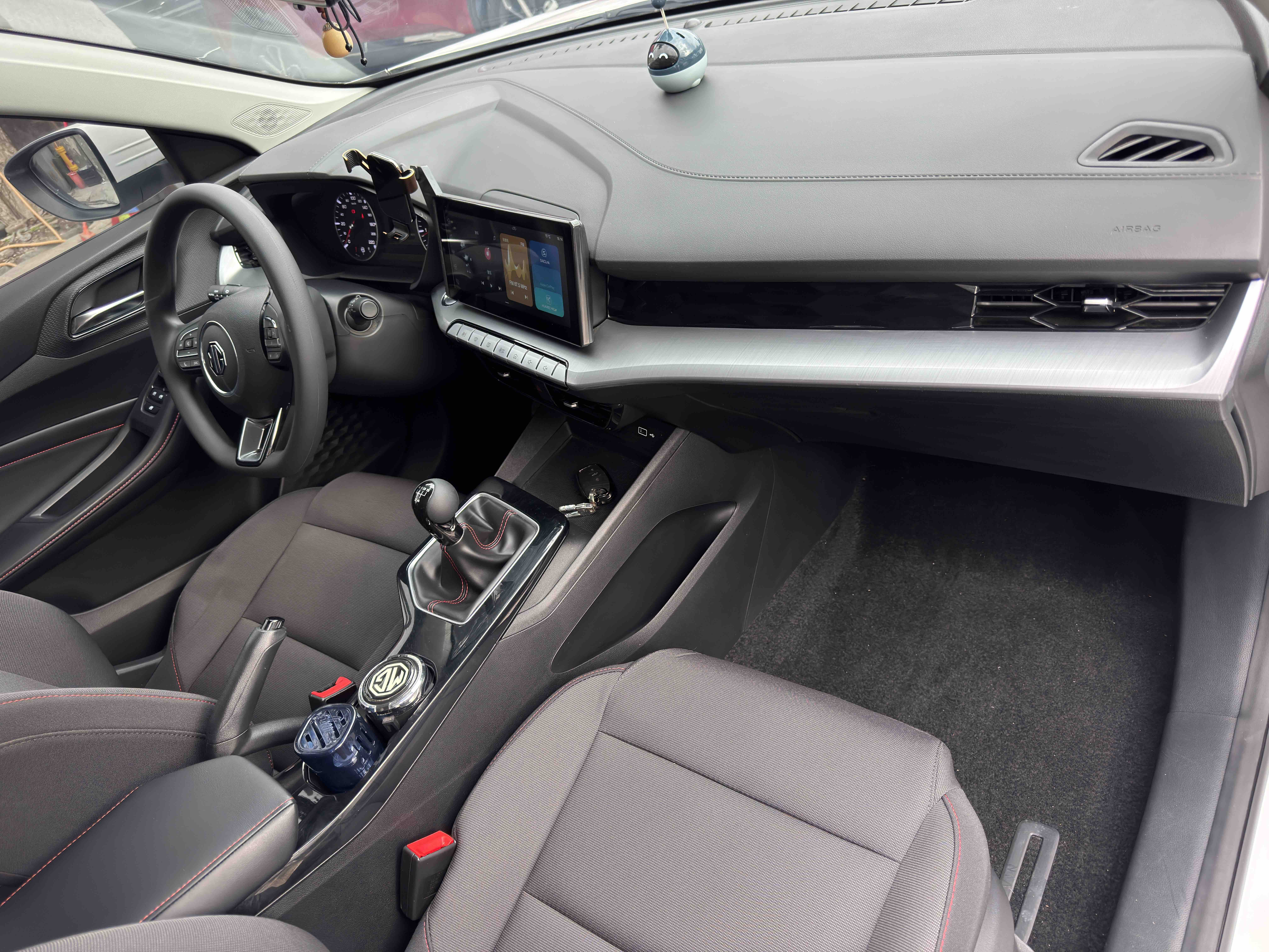 5 2022 car image #22
