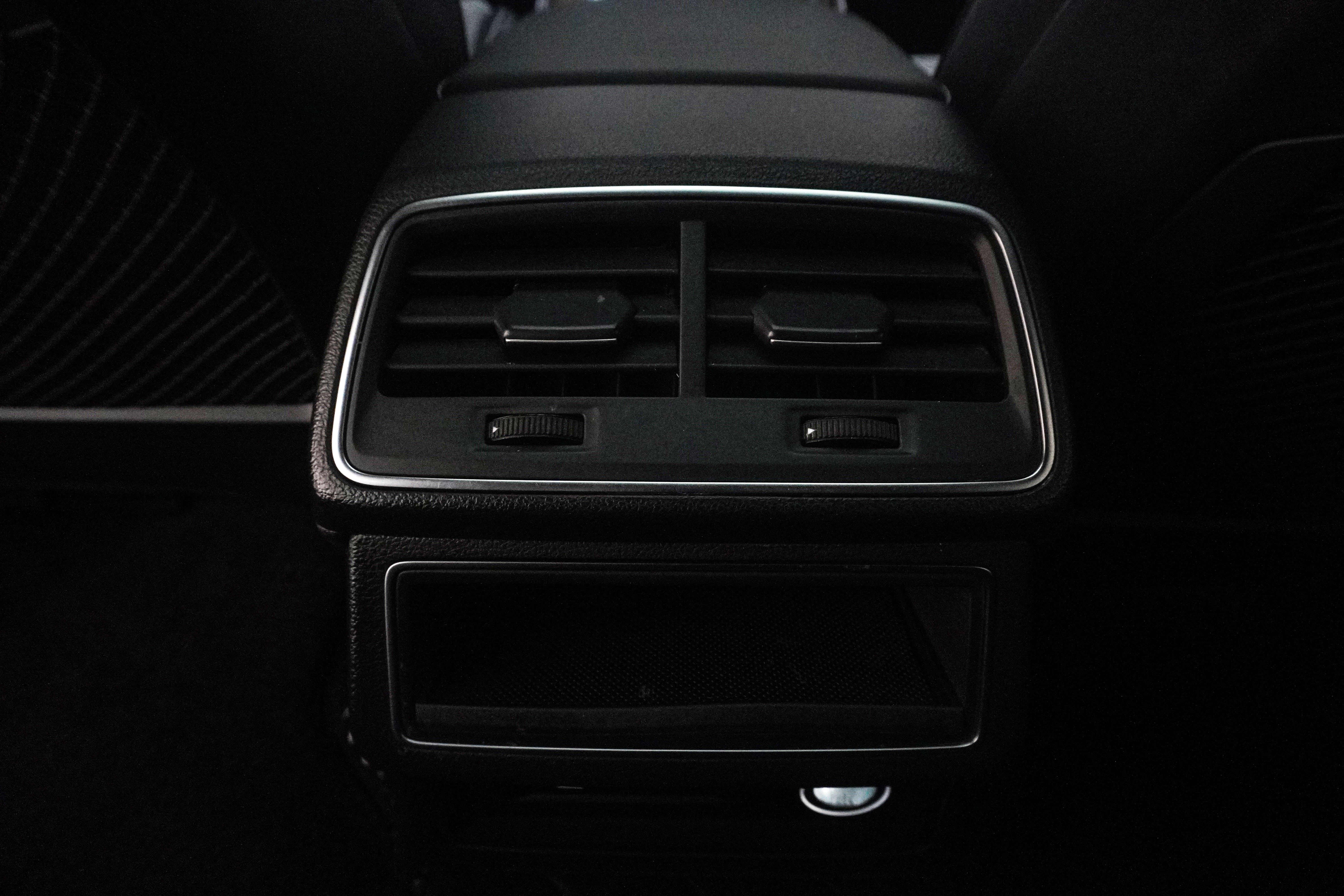 Audi A6L 2022 #22 Audi A6L 2022 car image #22