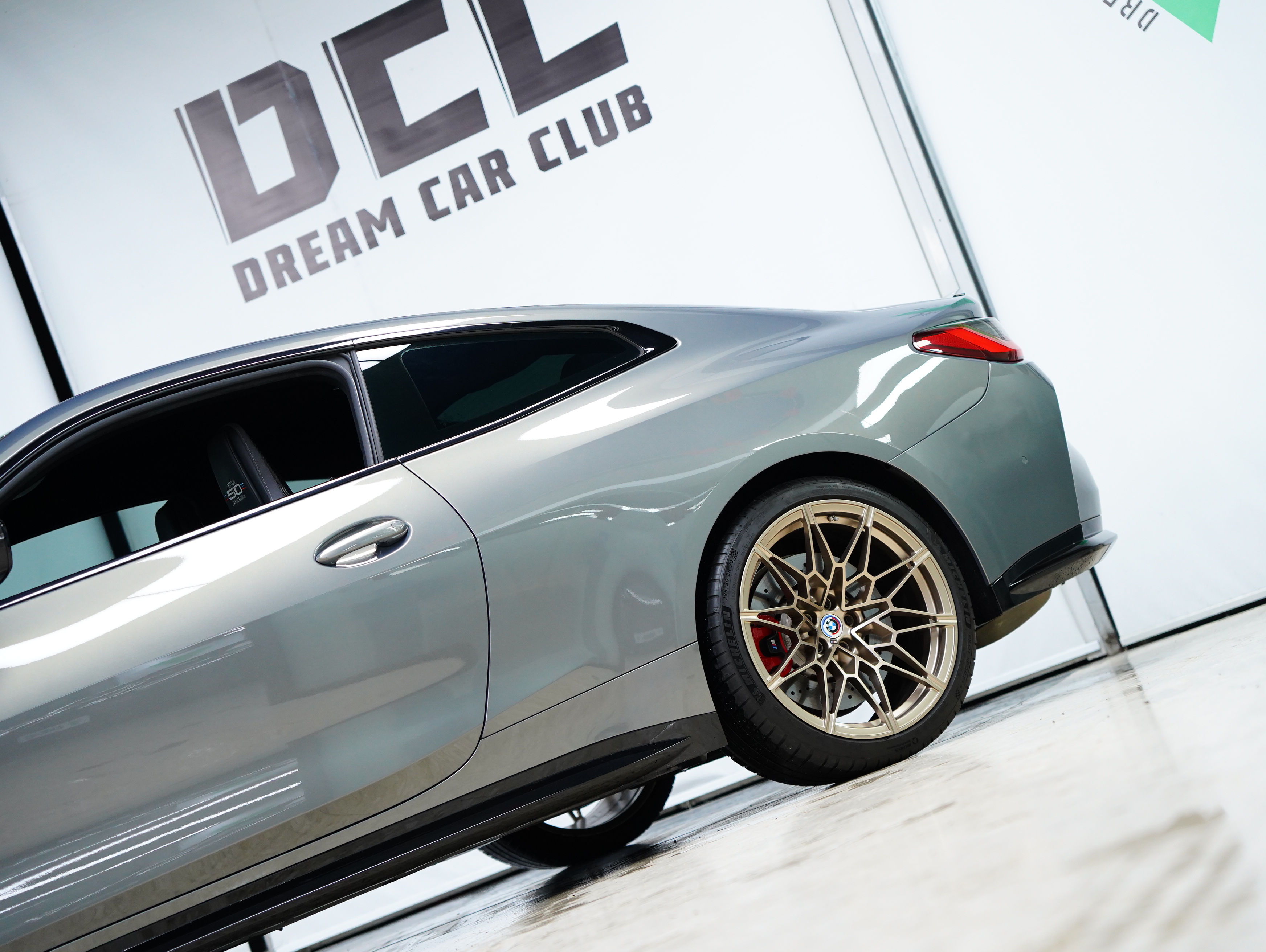 BMW M4 2023 car image #22