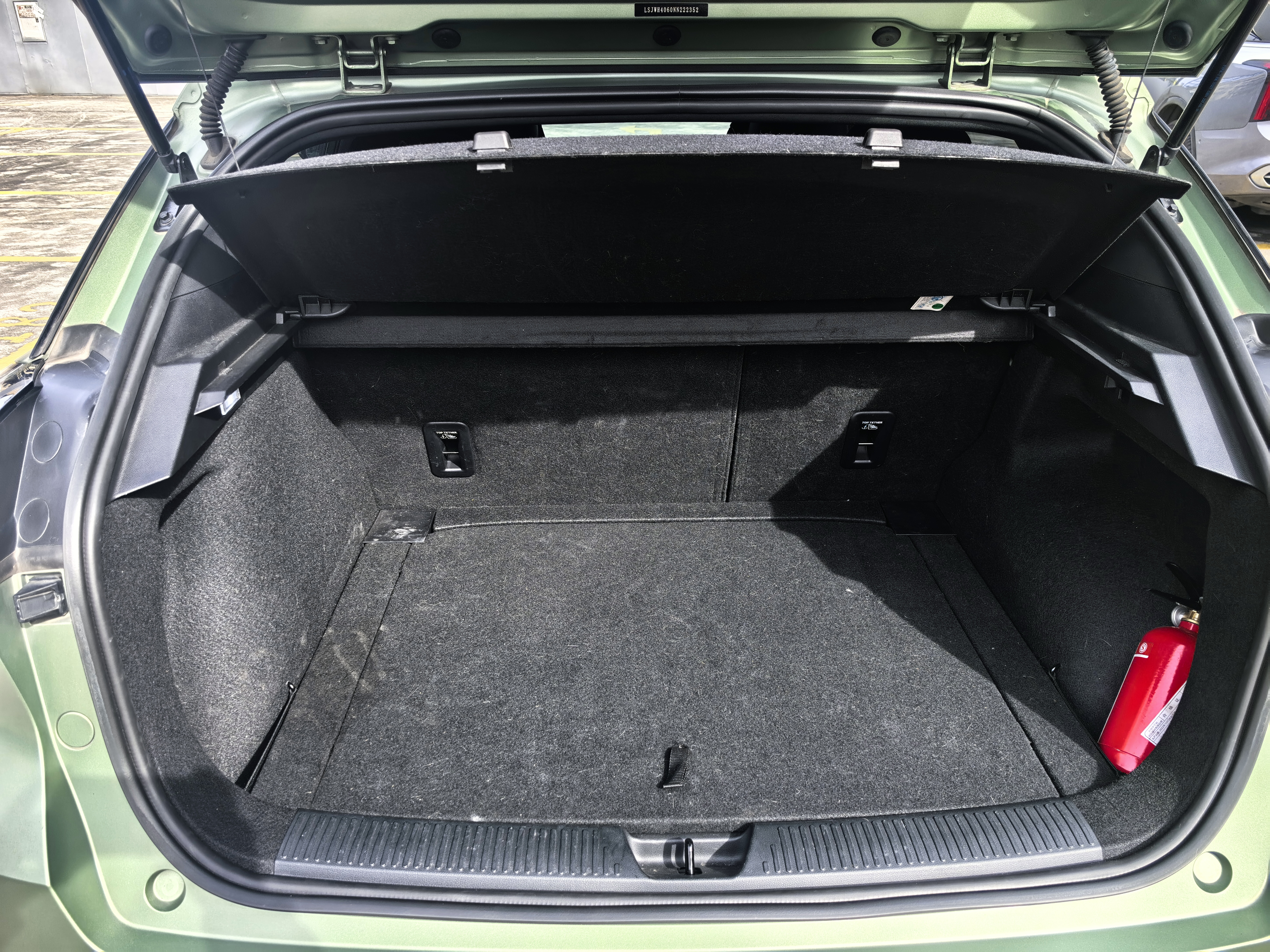 MG 4 EV 2022 #22 MG 4 EV 2022 car image #22