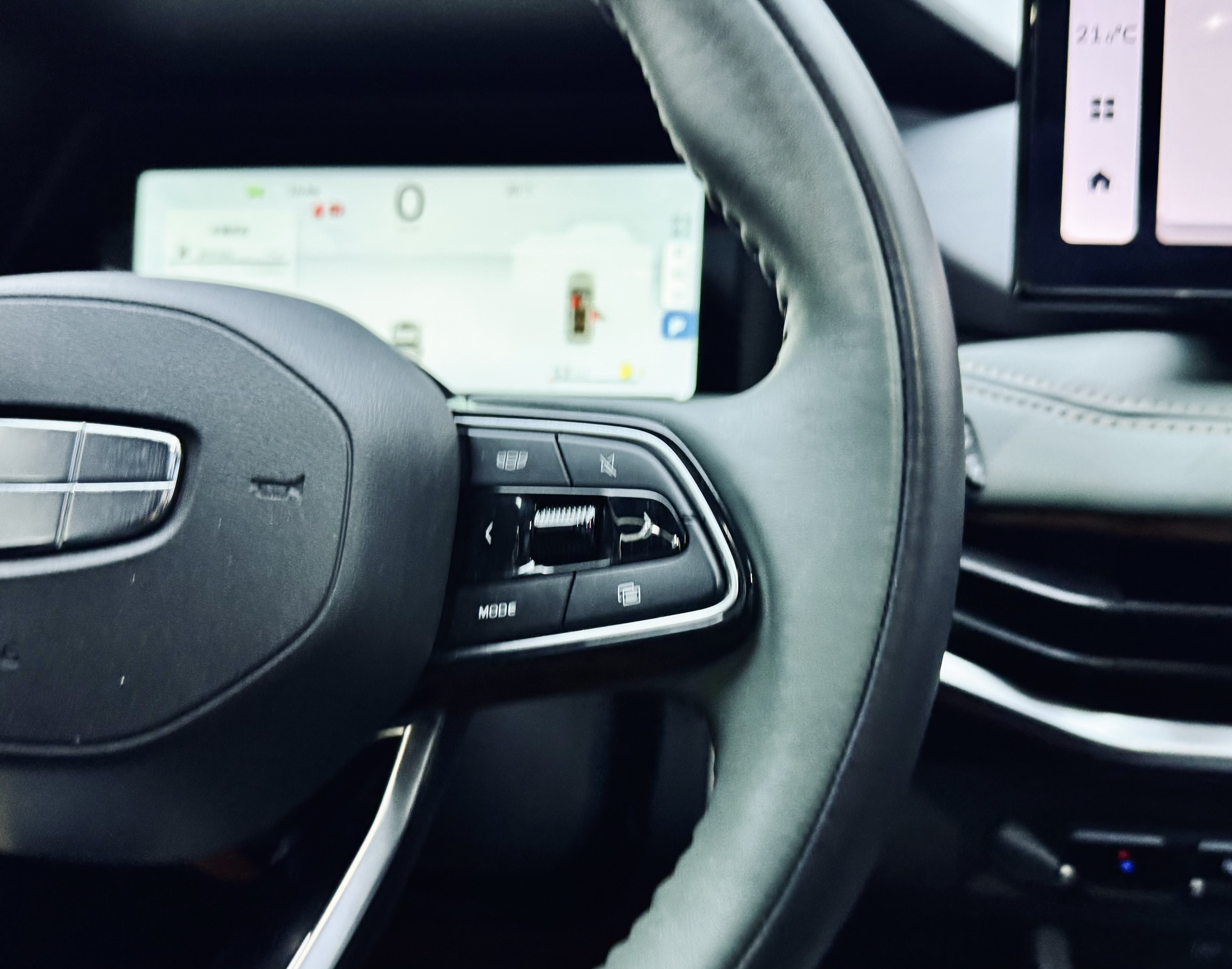 GEELY Okavango L 2023 car image #22