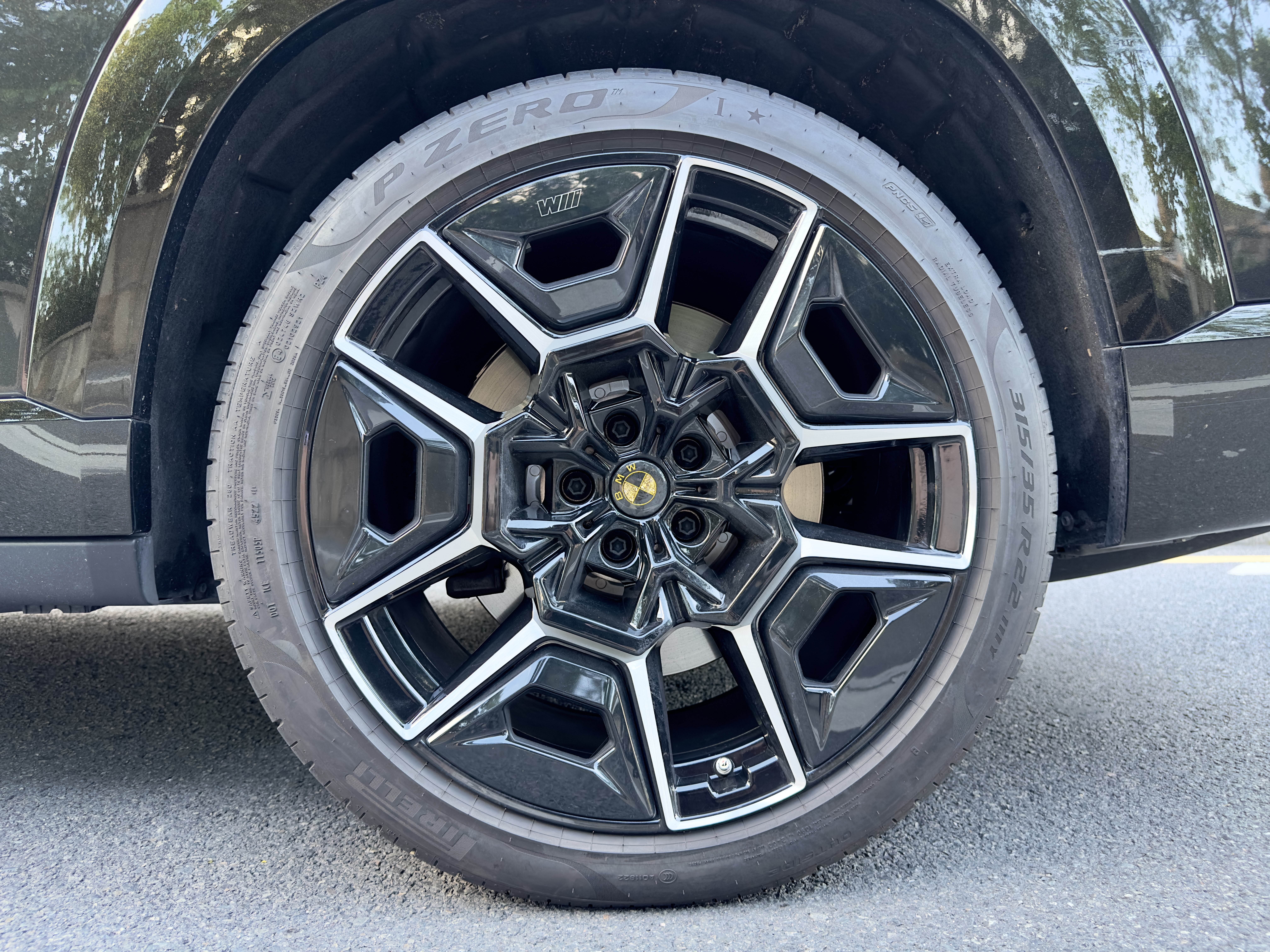 BMW XM 2023 #22 BMW XM 2023 car image #22