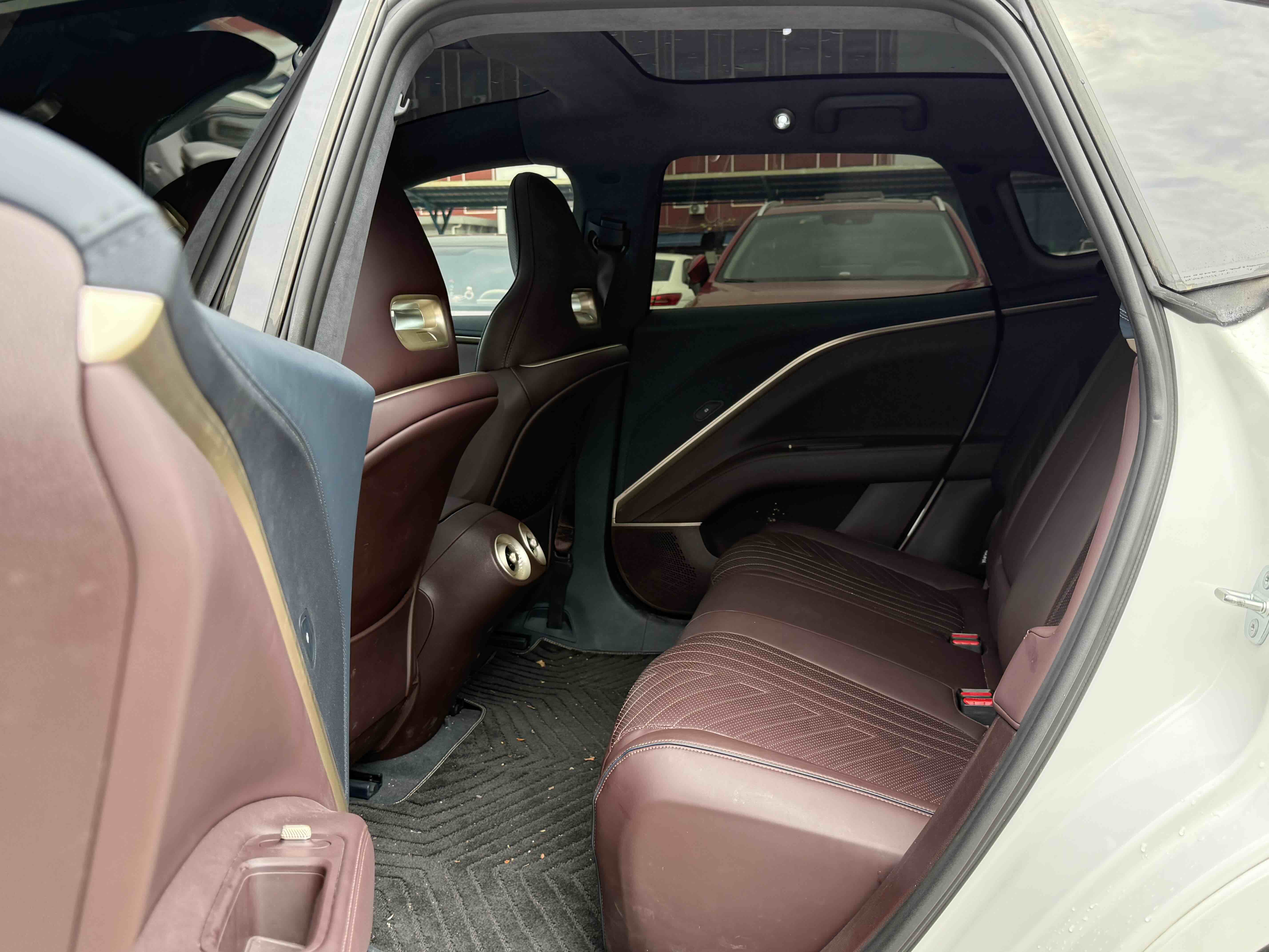 Avatr 11 2023 imagem de carro #22