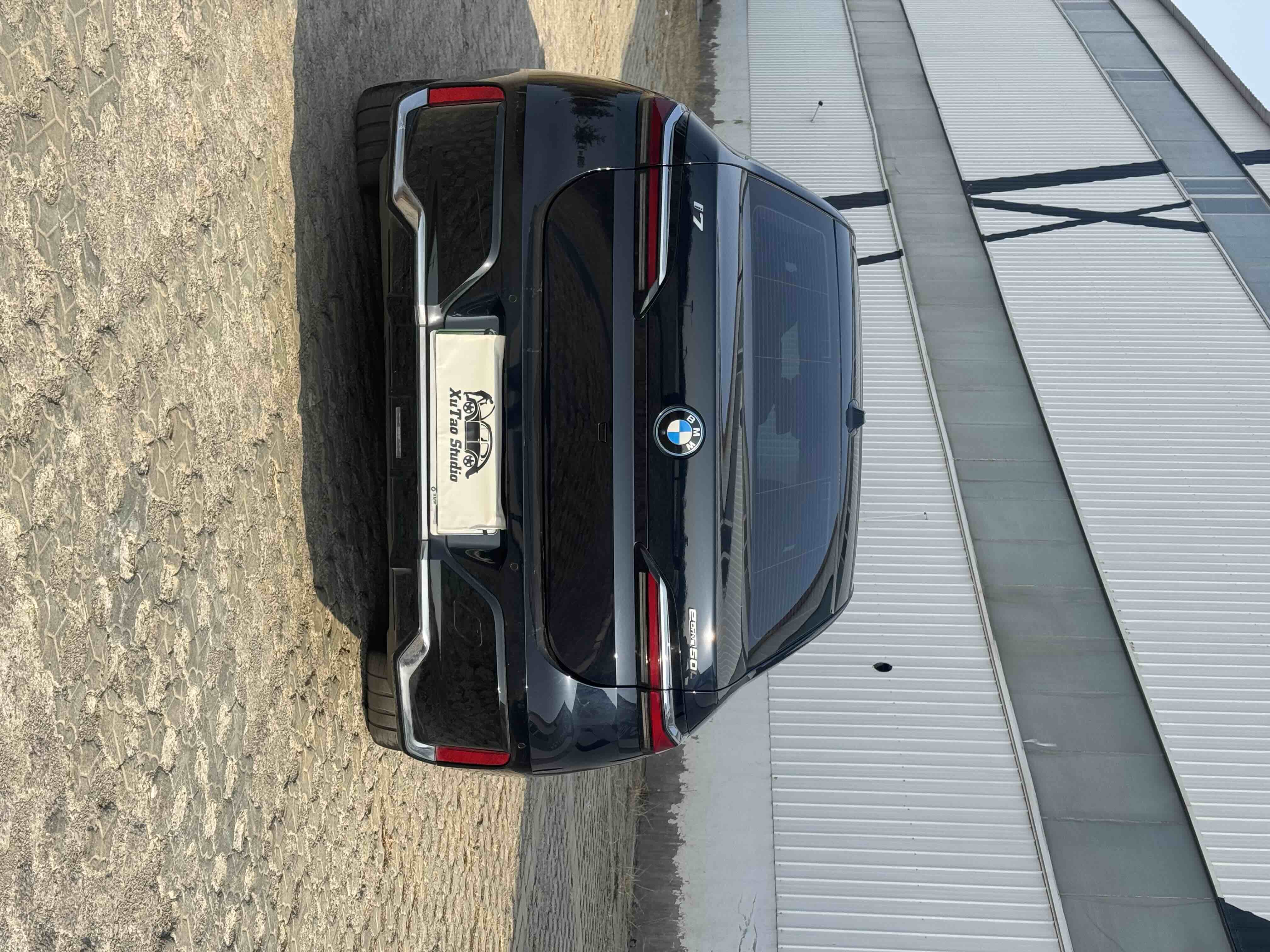 BMW i7 2023 #22 BMW i7 2023 car image #22