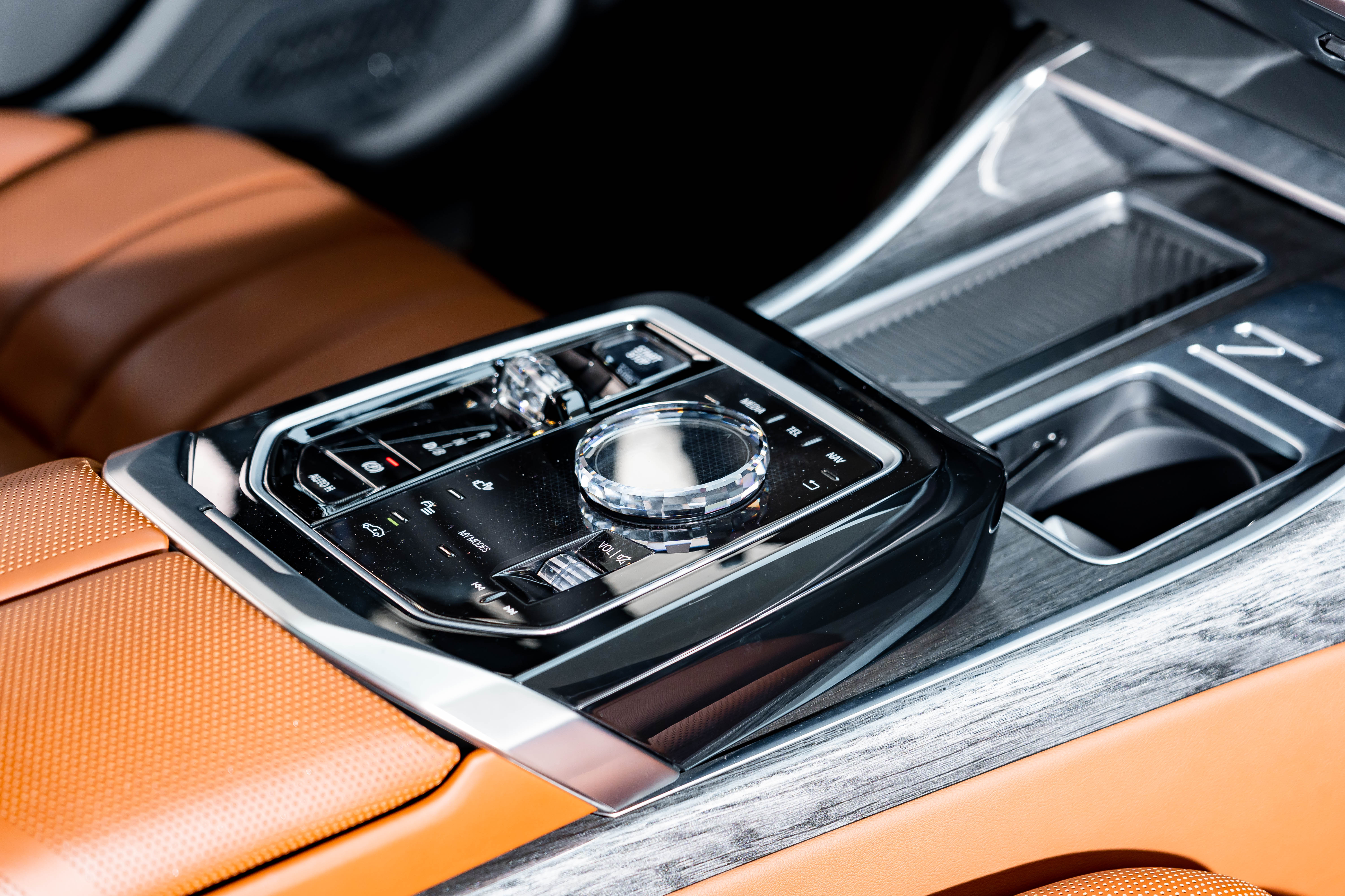 BMW i7 2025 #22 BMW i7 2025 car image #22