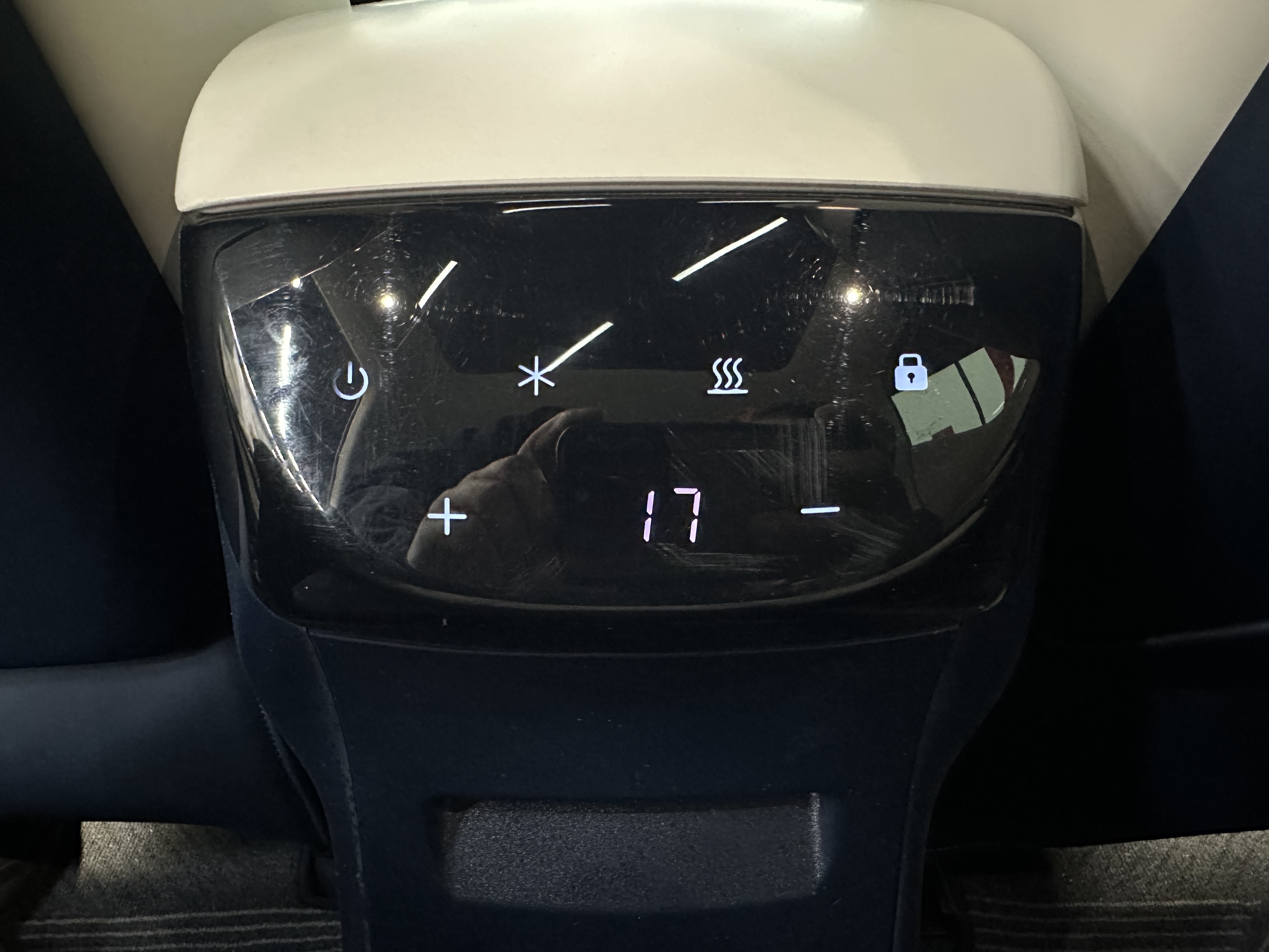 极氪 极氪X 2023 汽车图片 #22