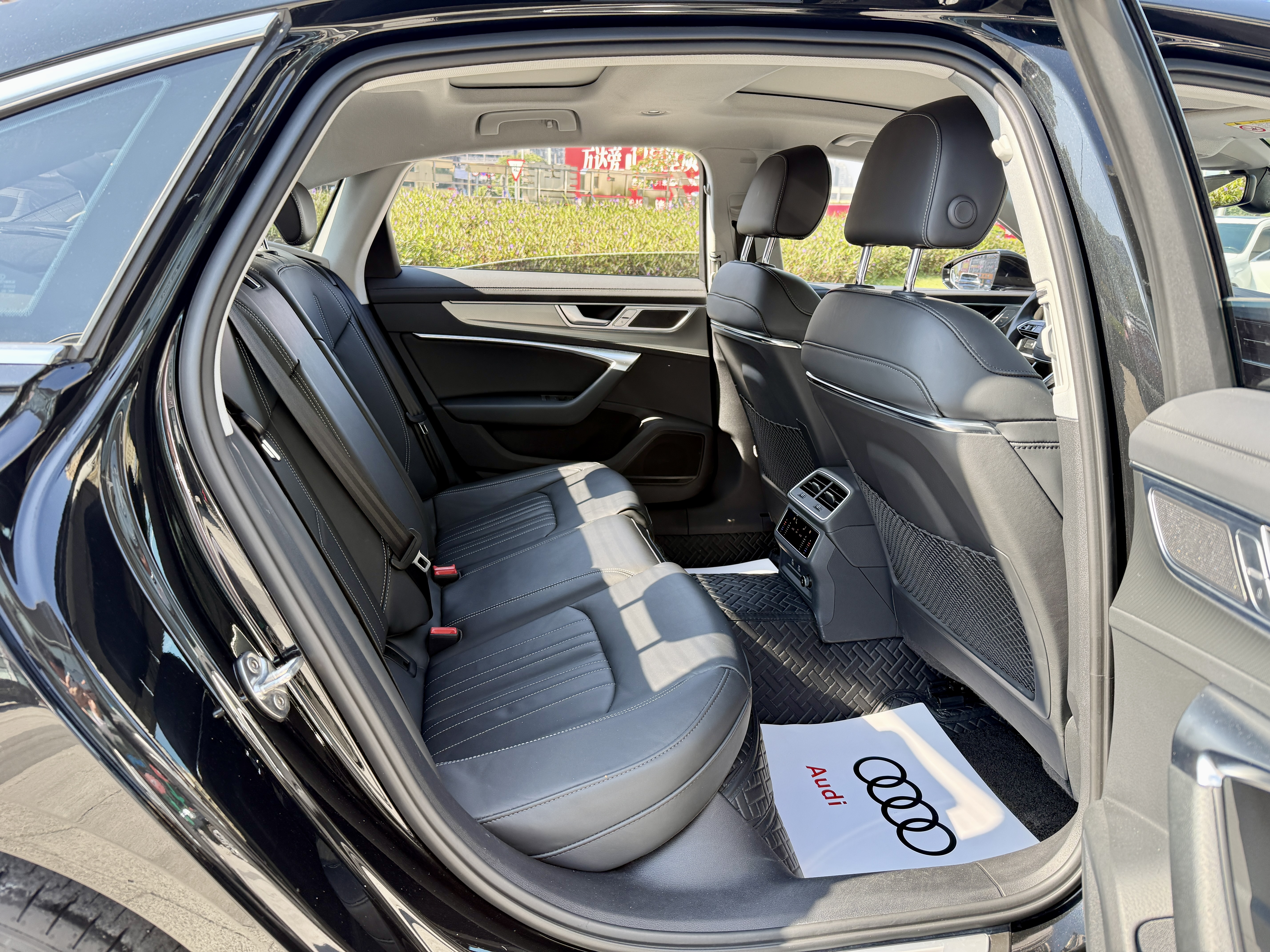 Audi A6L 2023 #22 Audi A6L 2023 car image #22