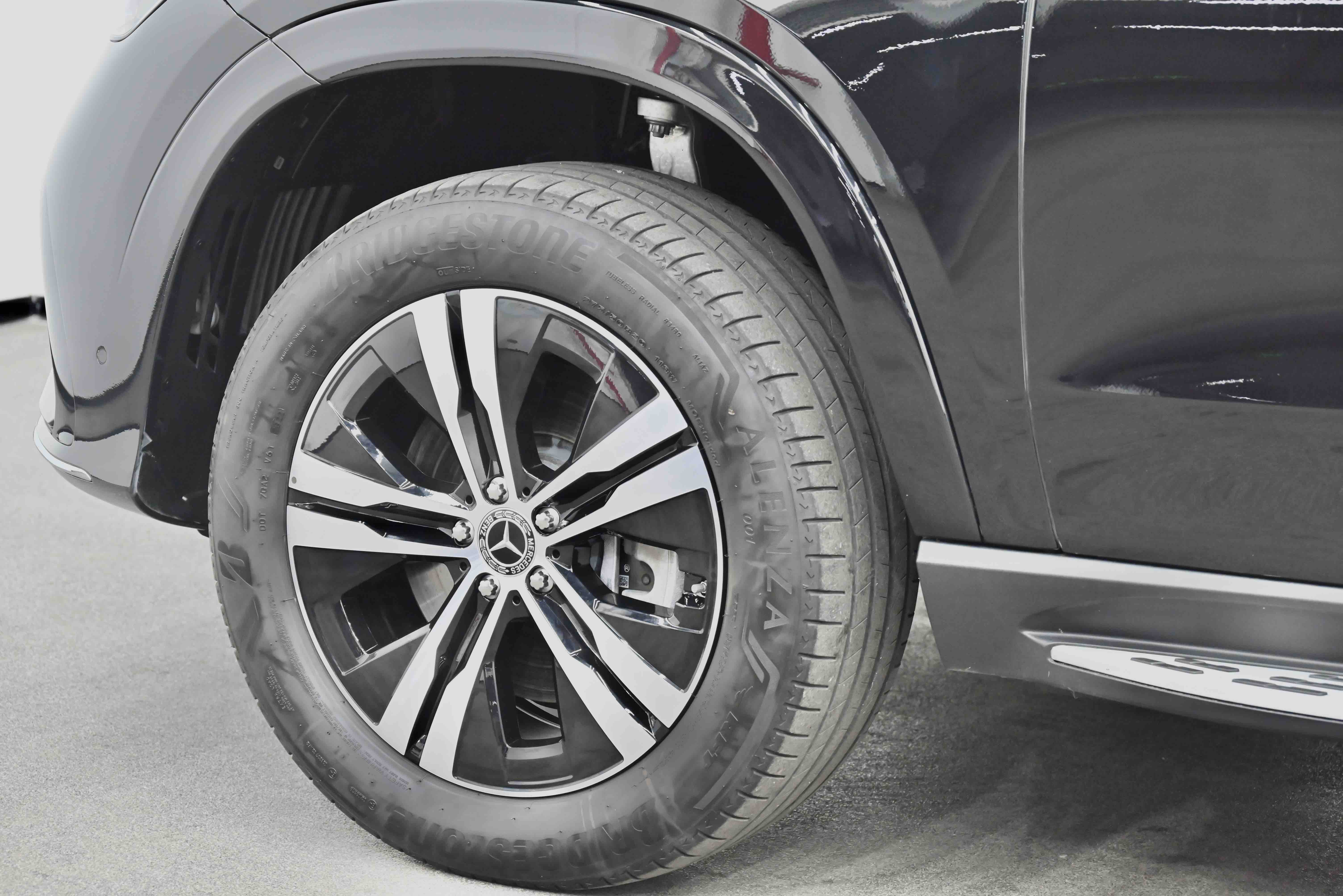 Mercedes-Benz GLE Class New Energy 2023 car image #22